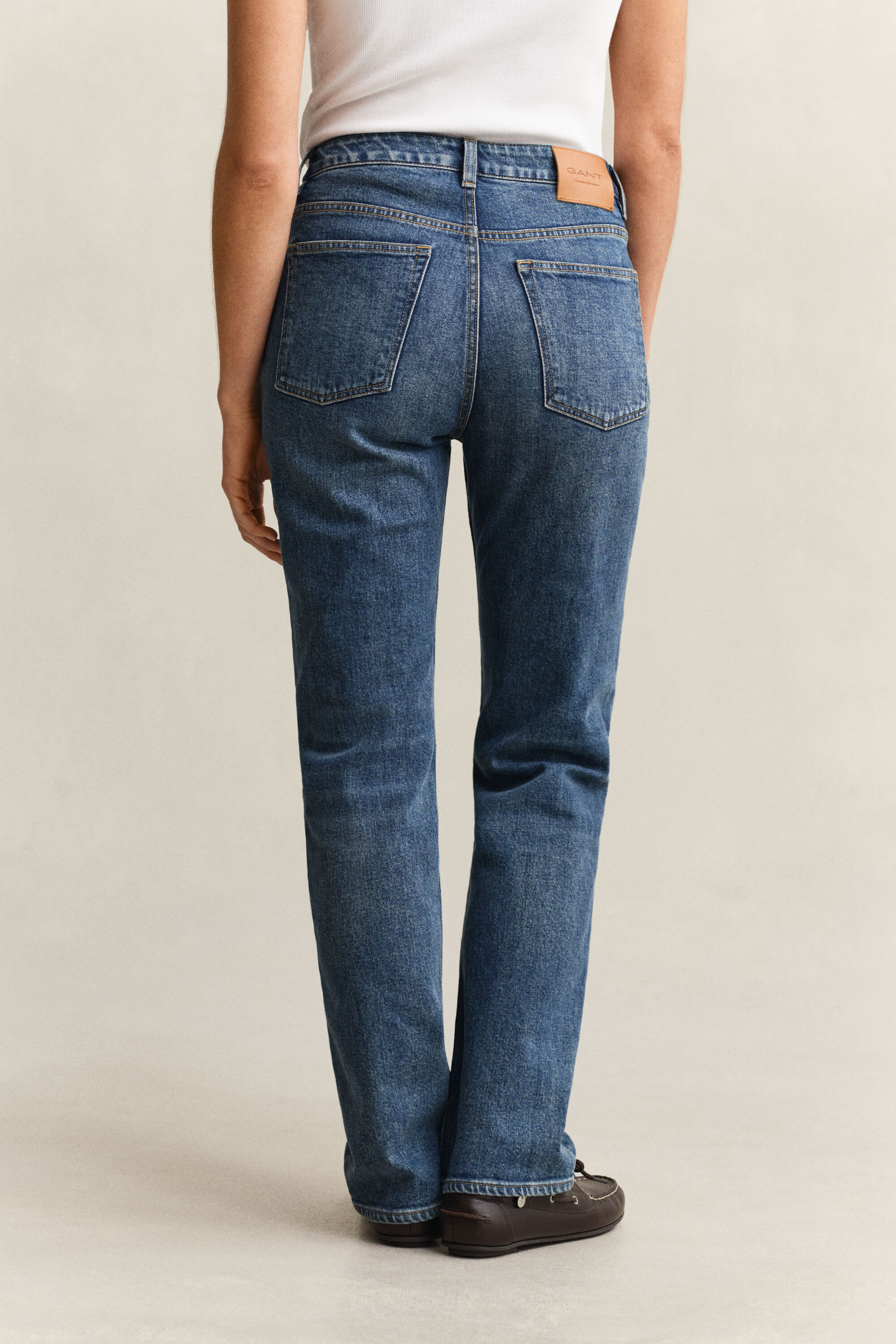 Jeans elasticizzati con gamba dritta