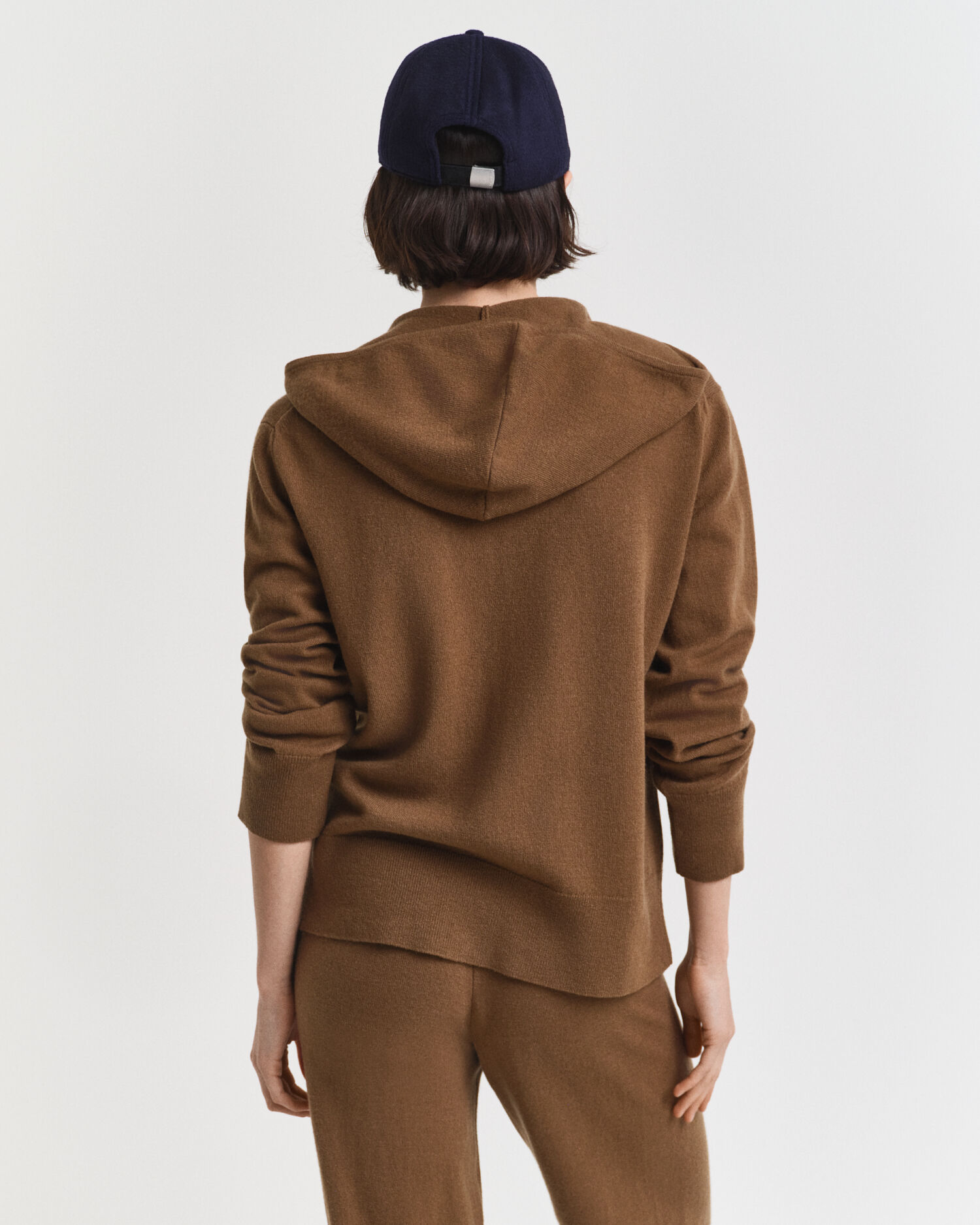 Felpa con zip e cappuccio in finissima lana d'agnello