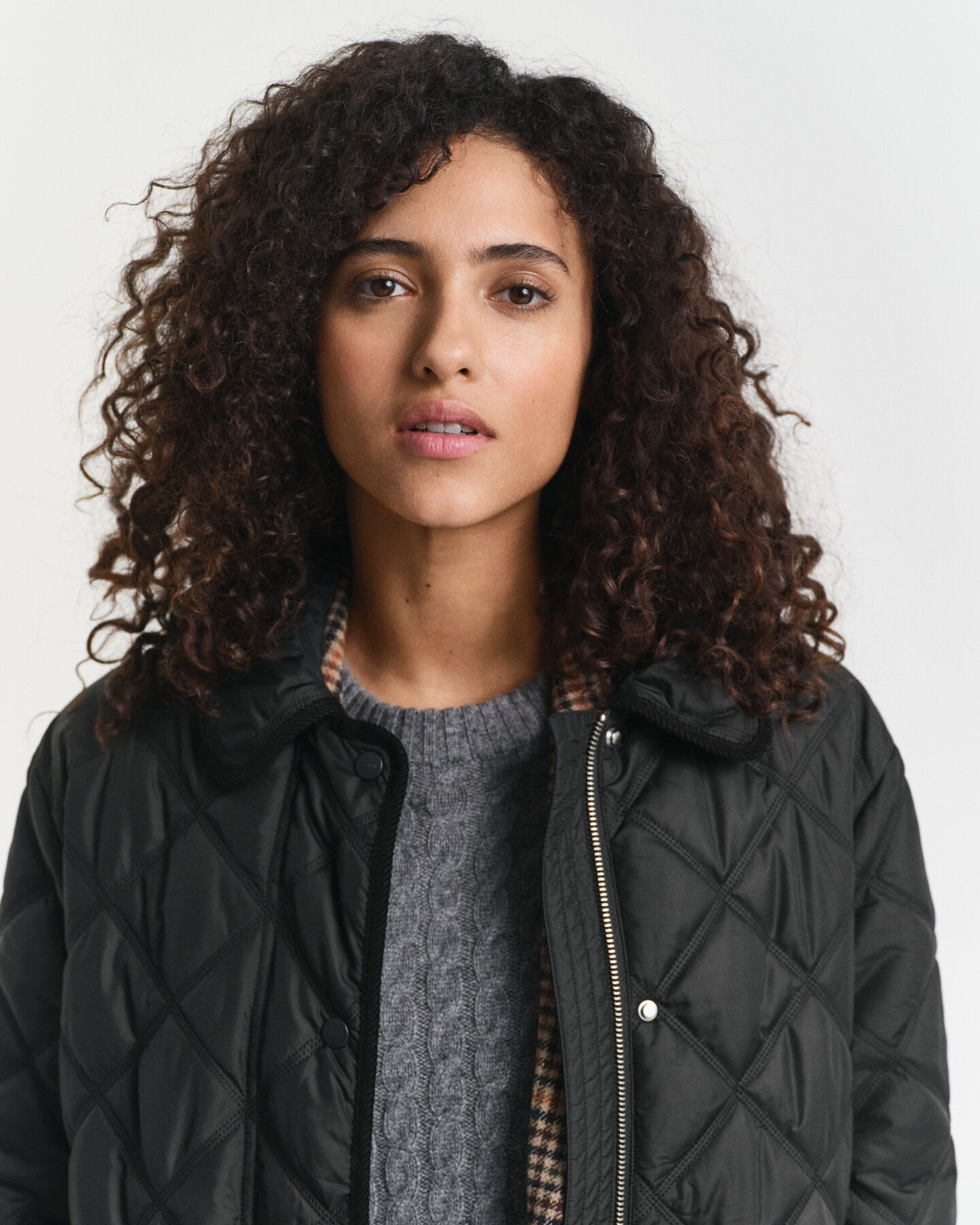 Cappotto trapuntato con finiture in velluto a coste