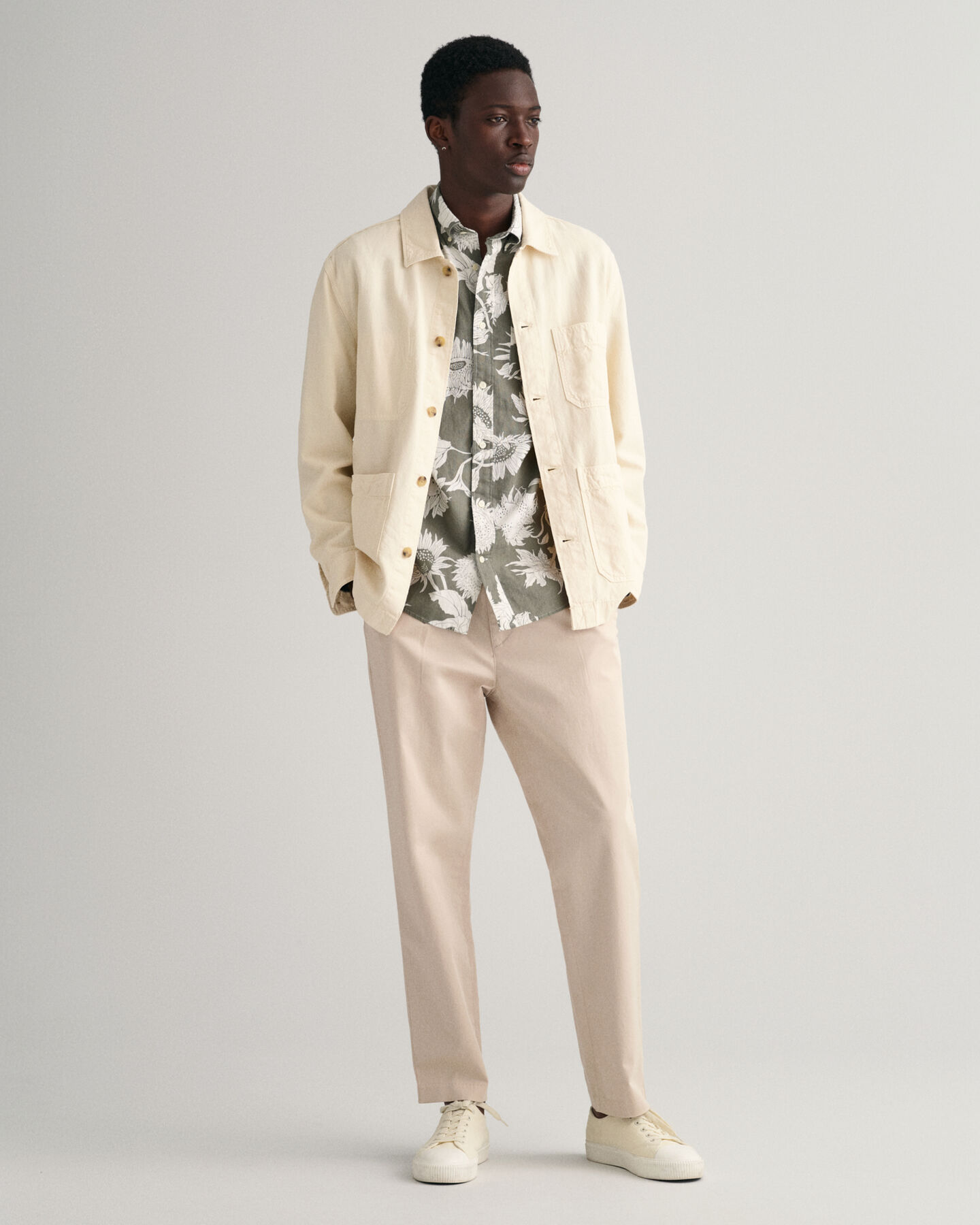 Camicia in lino-cotone con stampa di girasoli regular fit