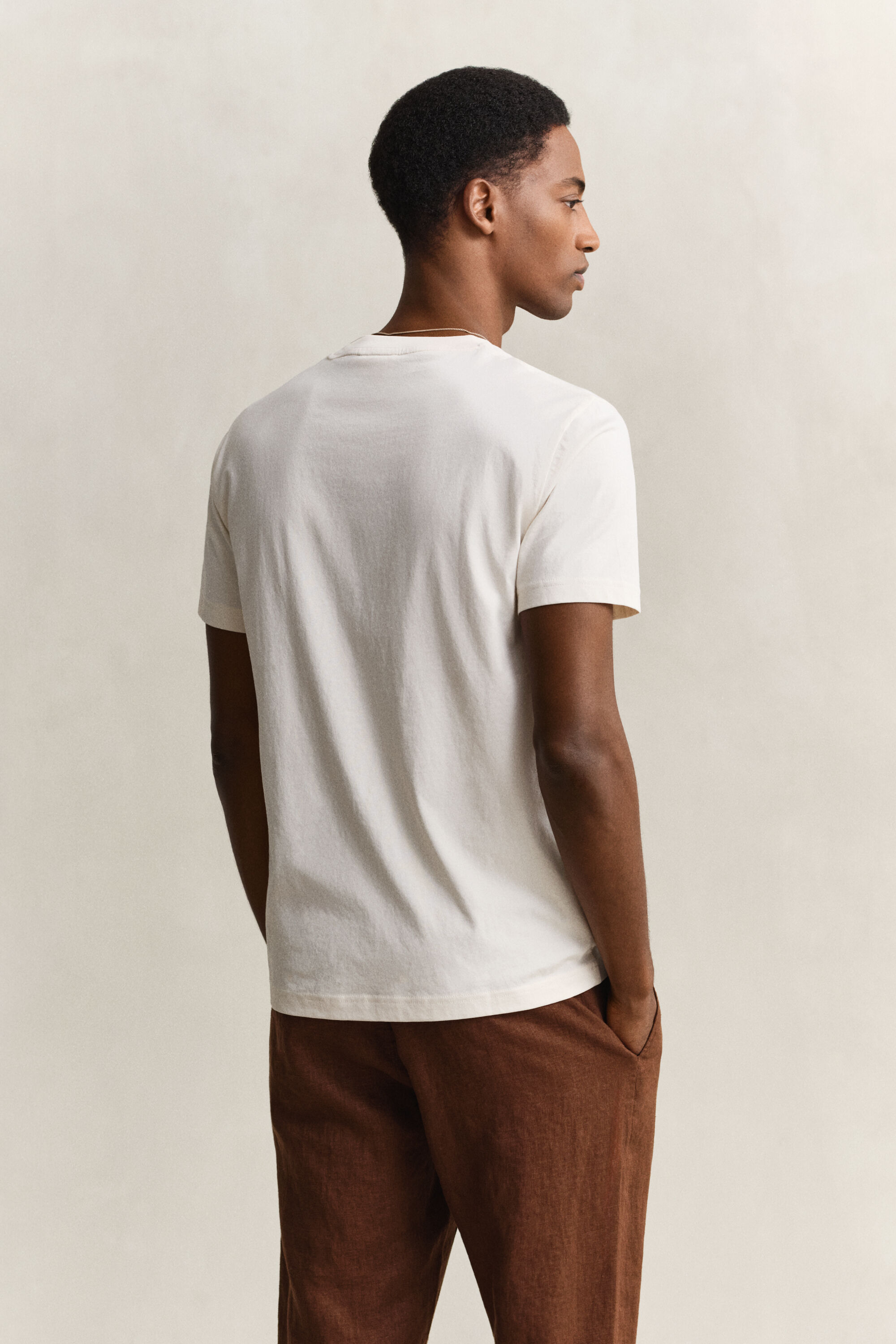 T-shirt con grafica Scenery