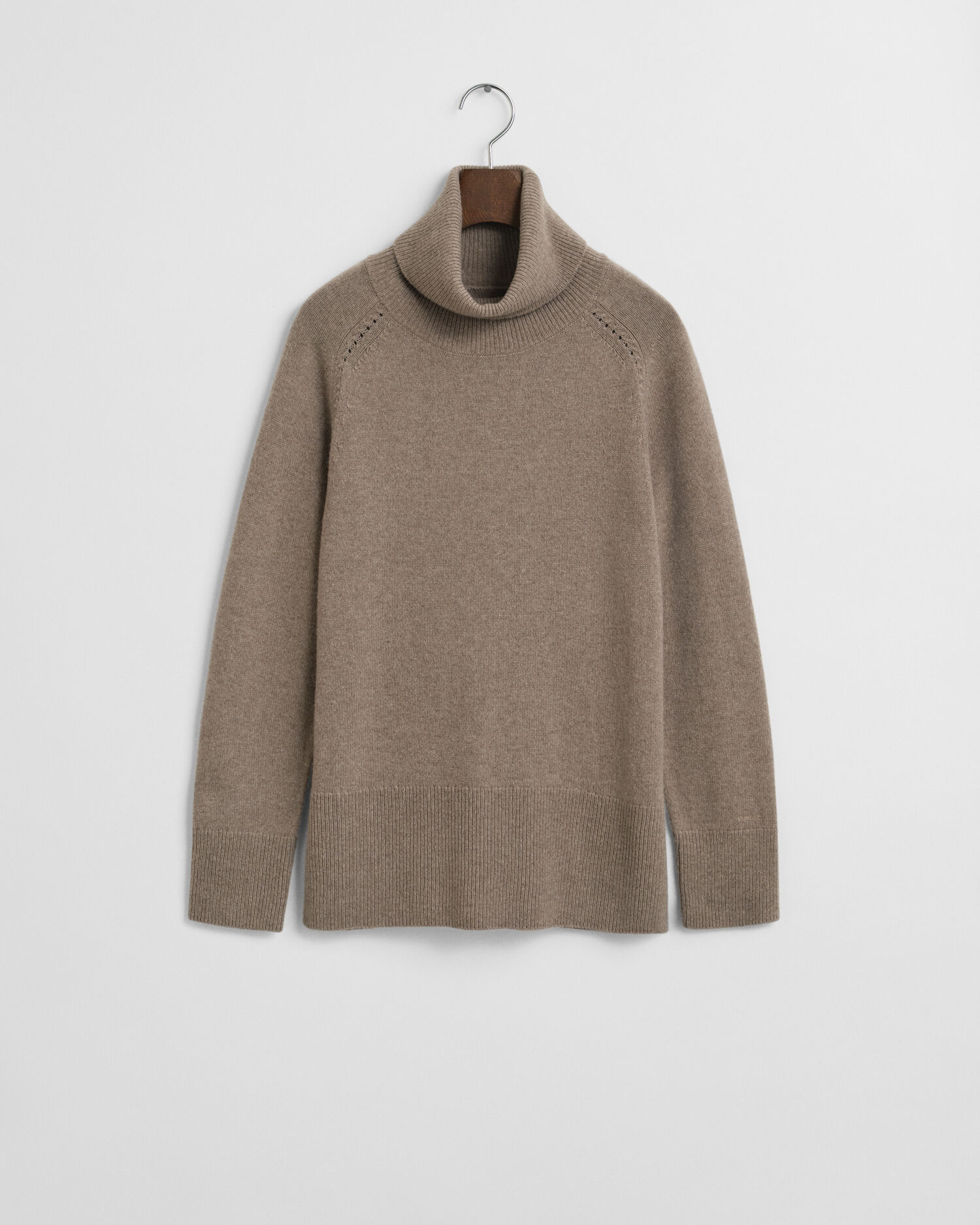 Maglia a collo alto in morbido lana misto cashmere