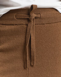 Pantaloni in pregiata e finissima lana d’agnello in maglia