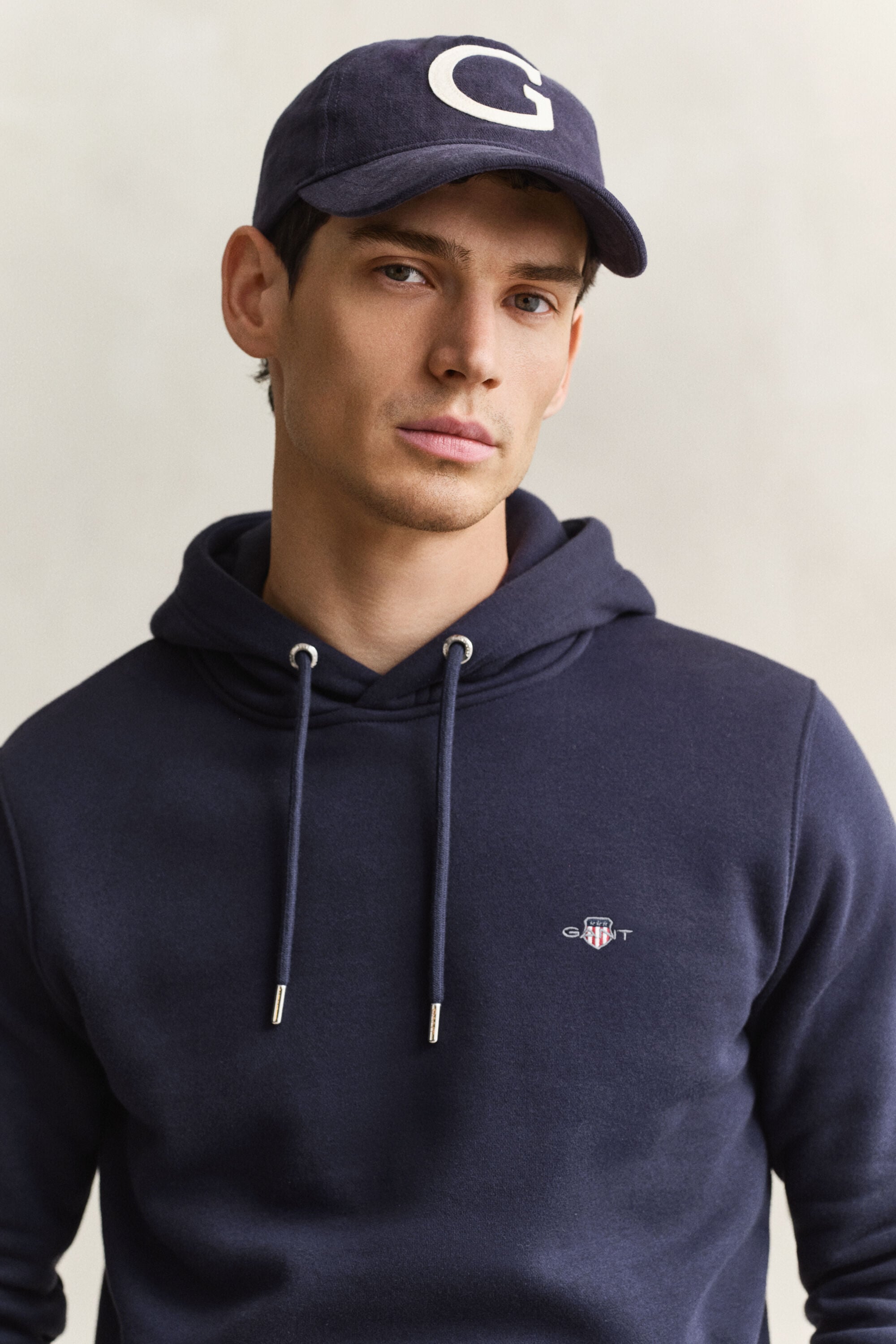 Felpa Shield con cappuccio