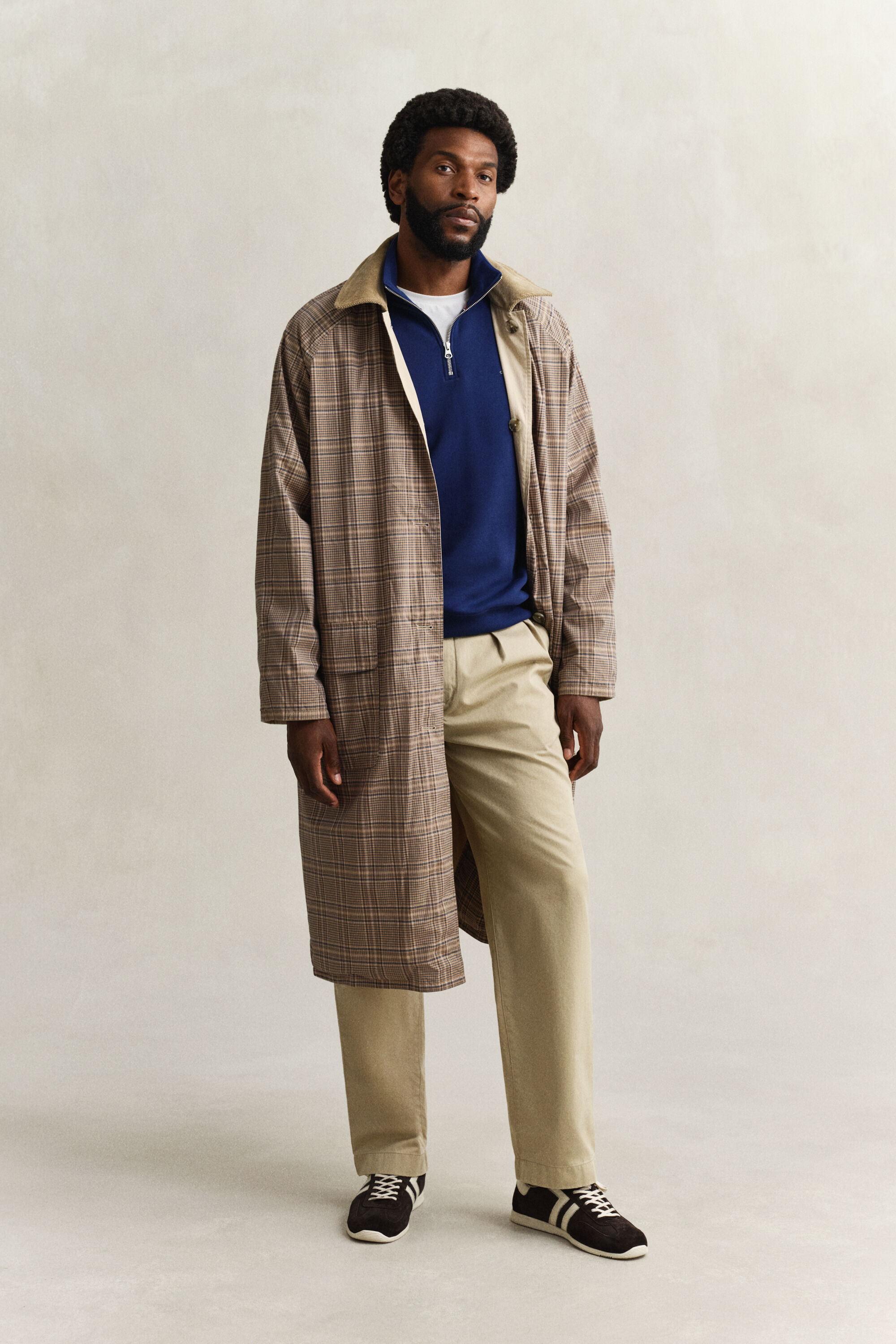 Felpa Shield con zip corta