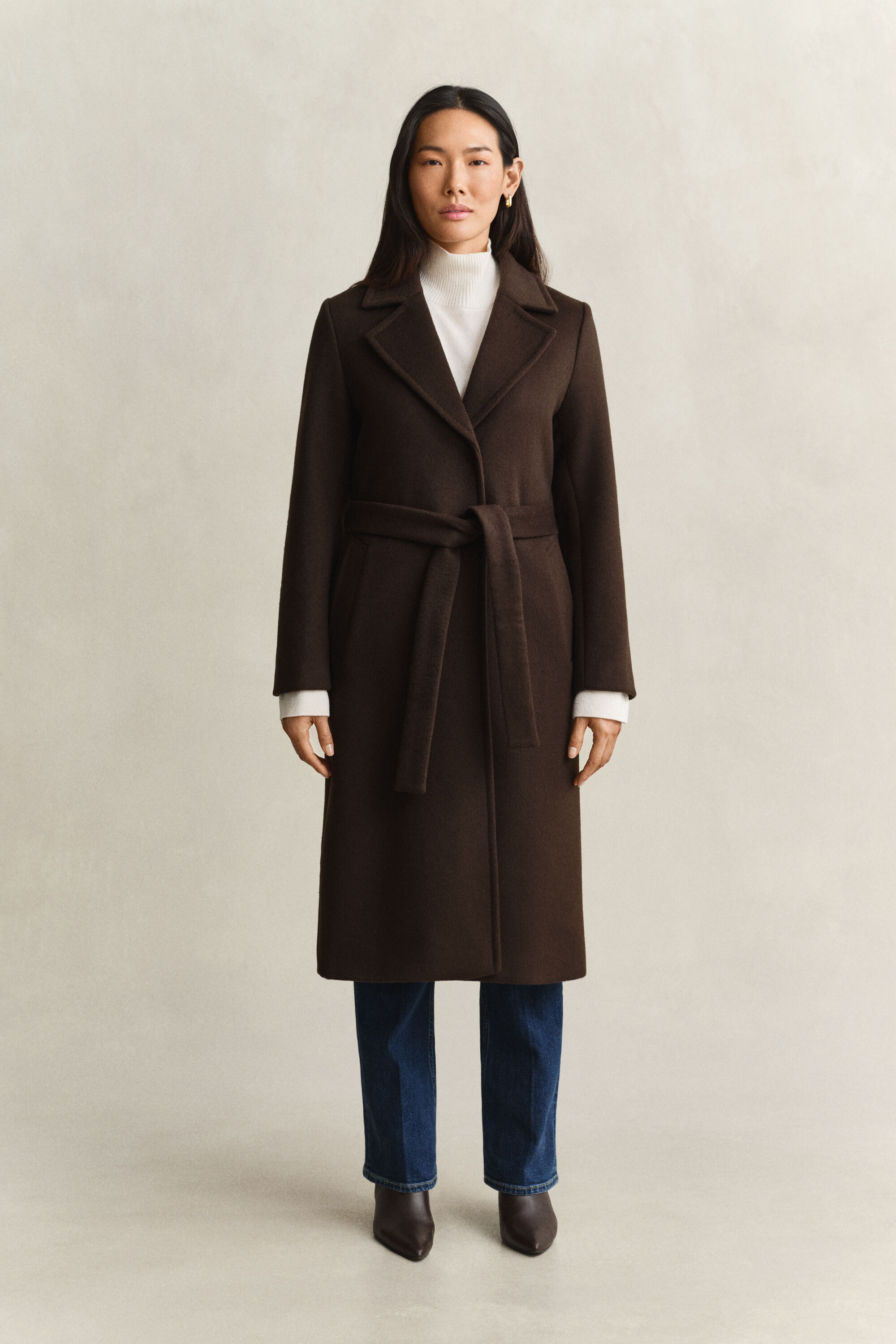 Cappotto con cintura in misto lana