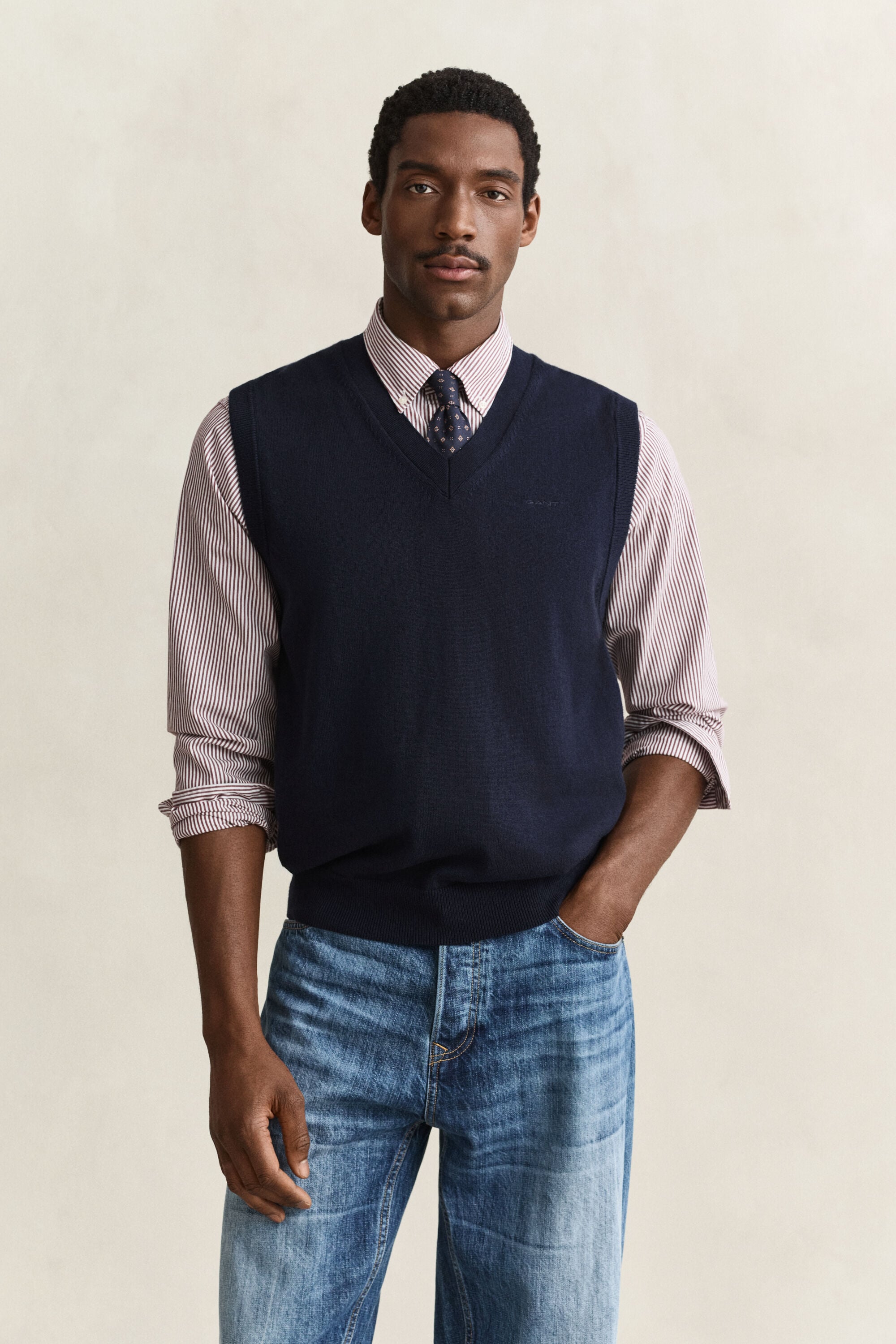 Gilet con scollo a V in cotone e lana