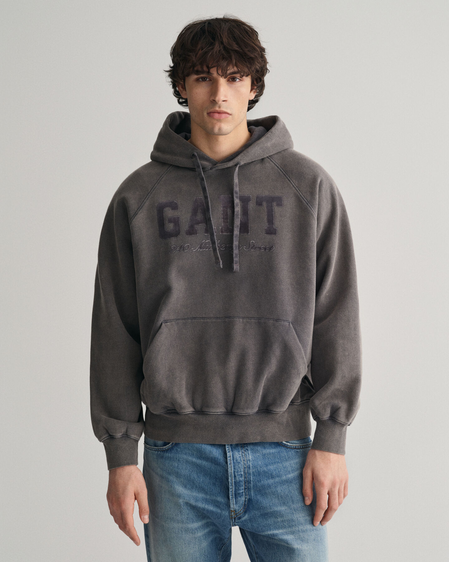 Felpa con cappuccio dal lavaggio vintage