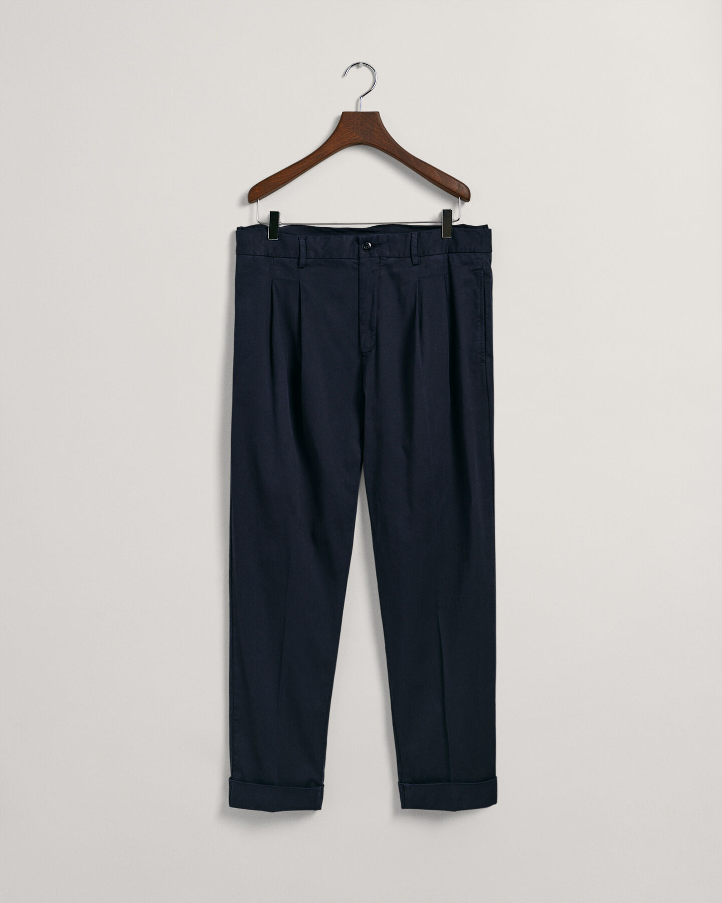 Pantaloni da abito affusolati in cotone relaxed fit