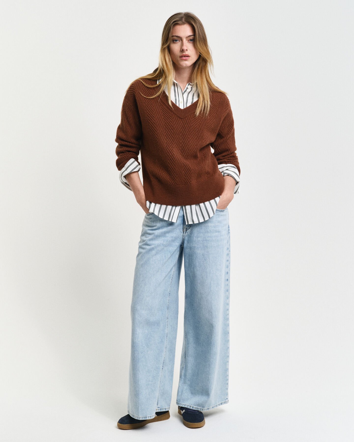 Maglia con motivo a spina di pesce con scollo a V