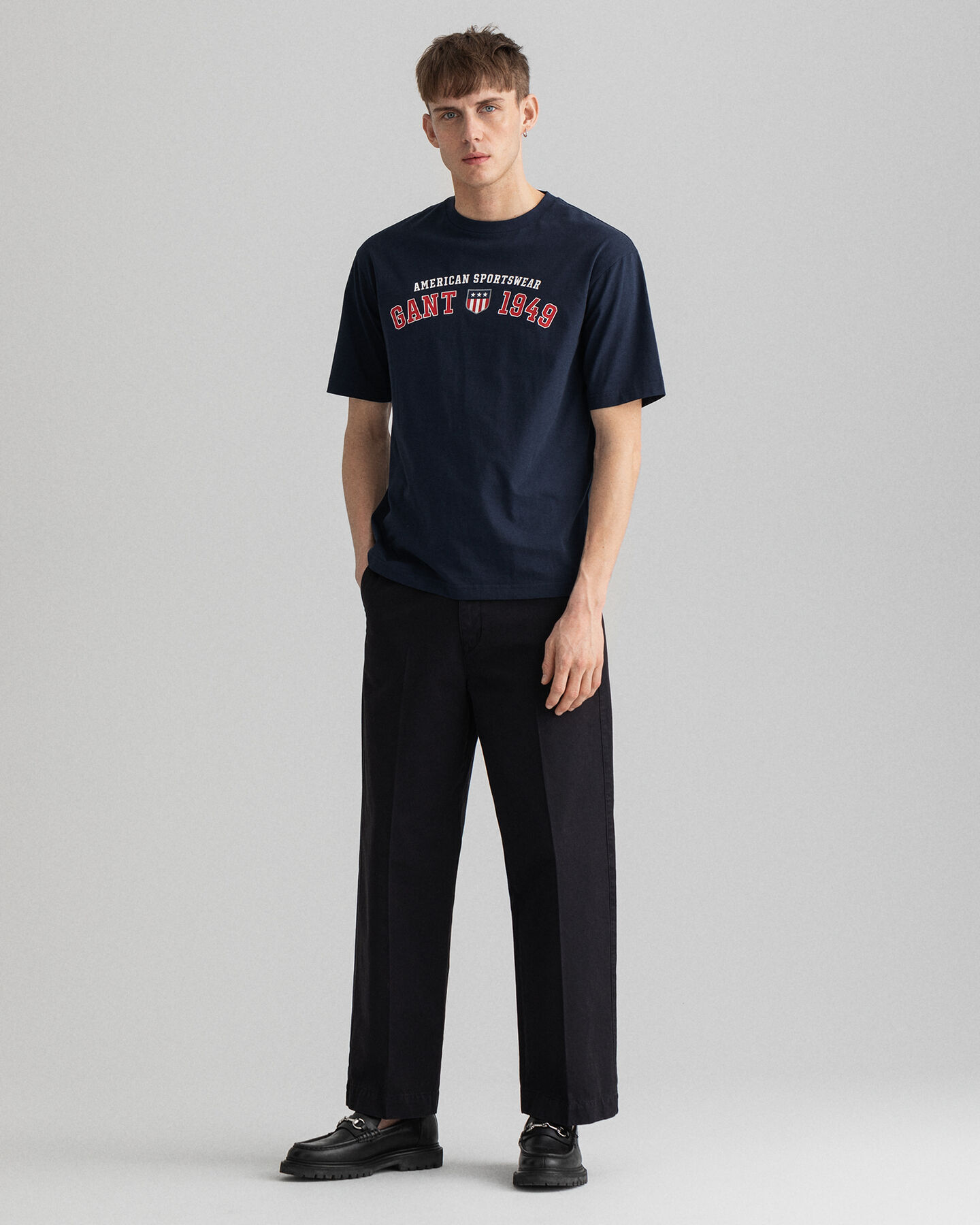 T-shirt Retro Shield