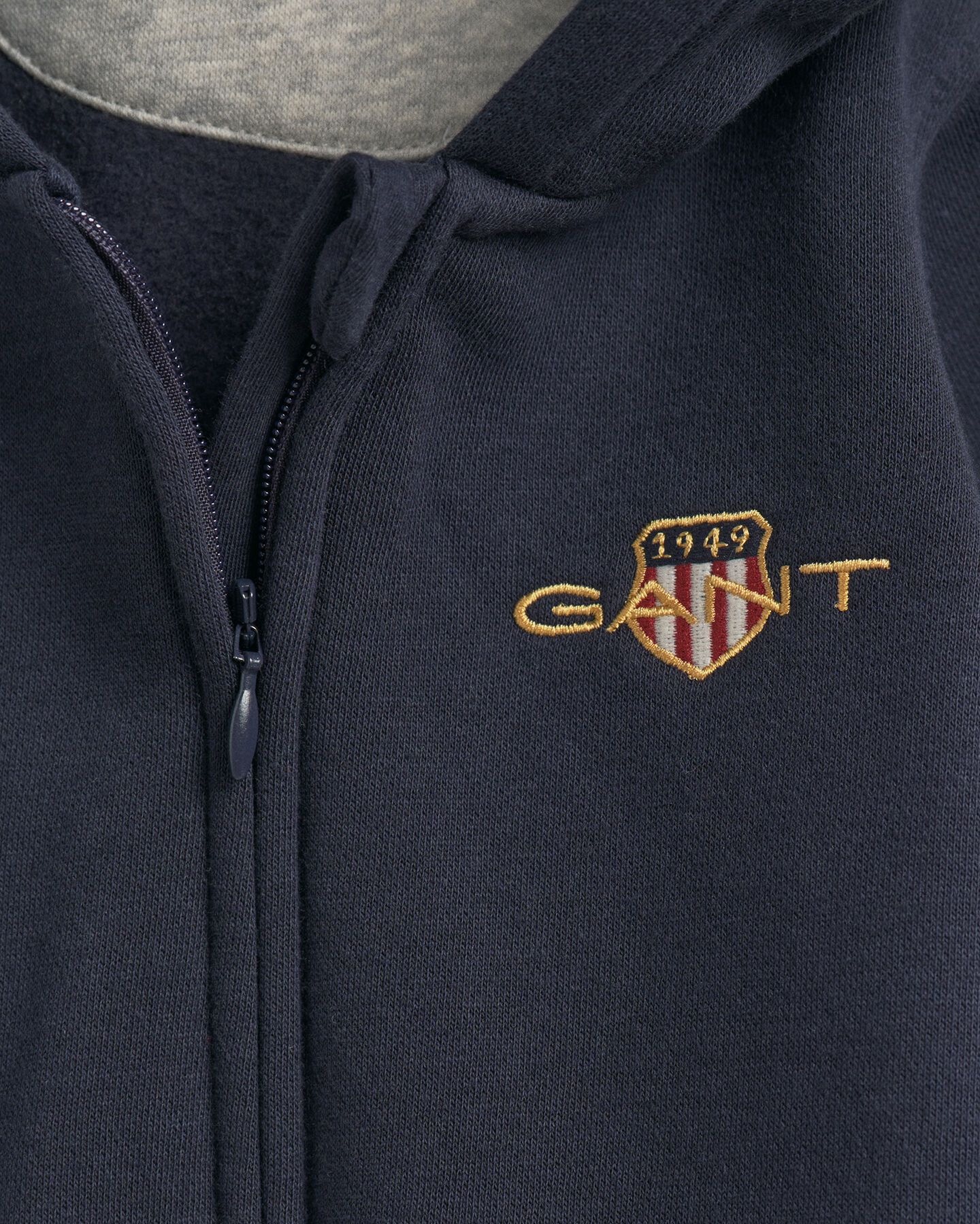 Tutina con cappuccio baby