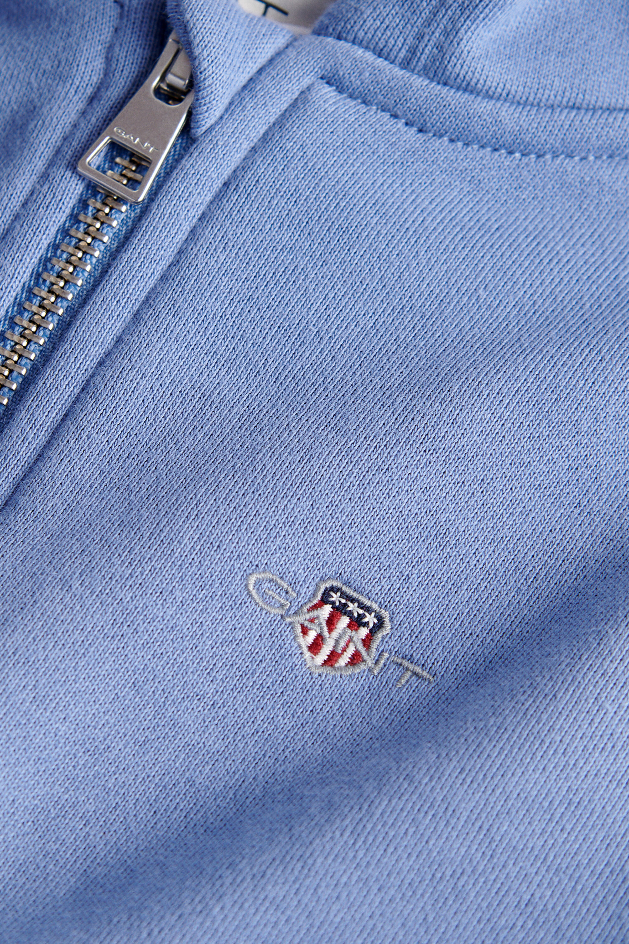 Set felpa, T-shirt e pantaloni della tuta Shield con zip Boys