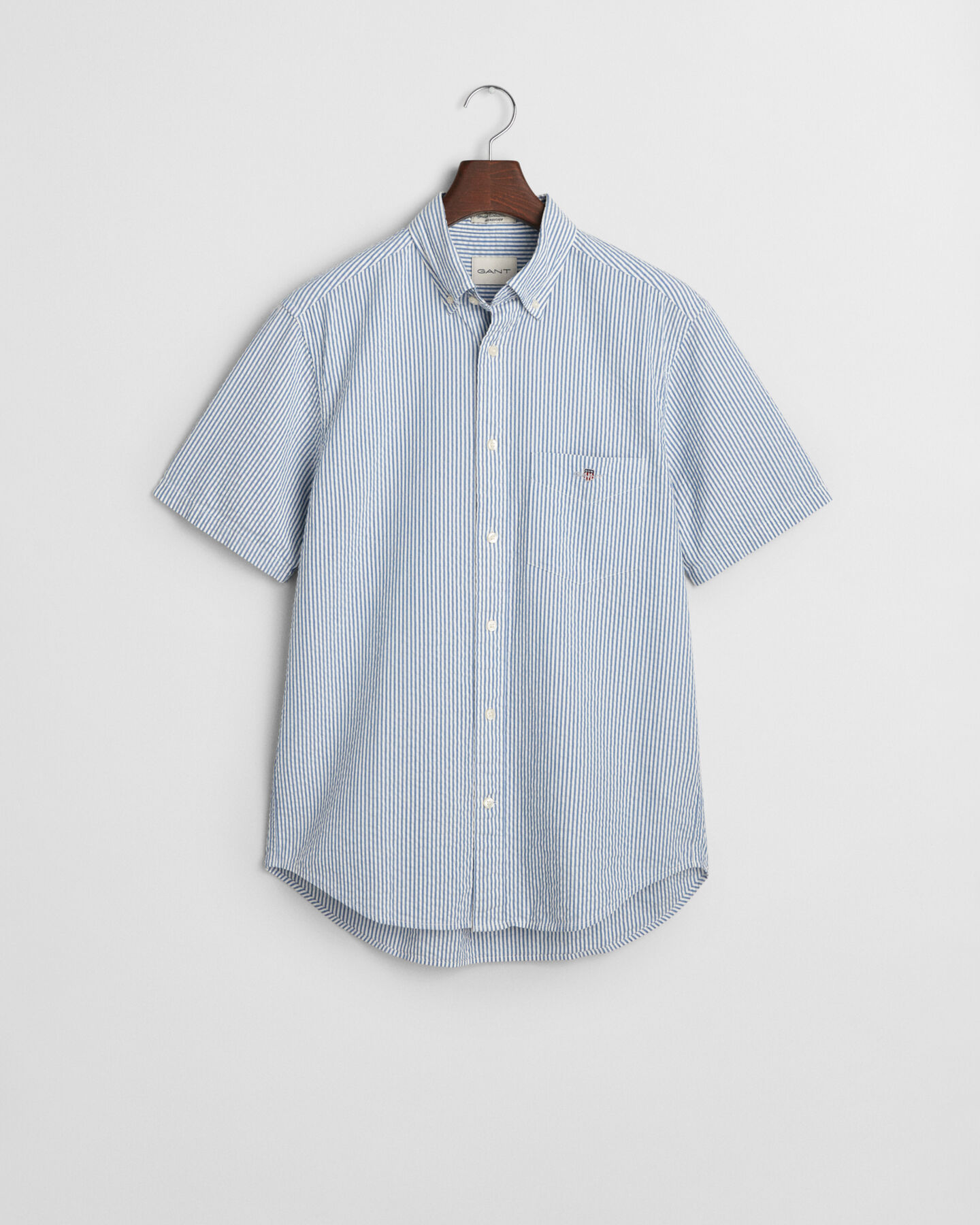 Camicia in seersucker a righe a maniche corte regular fit