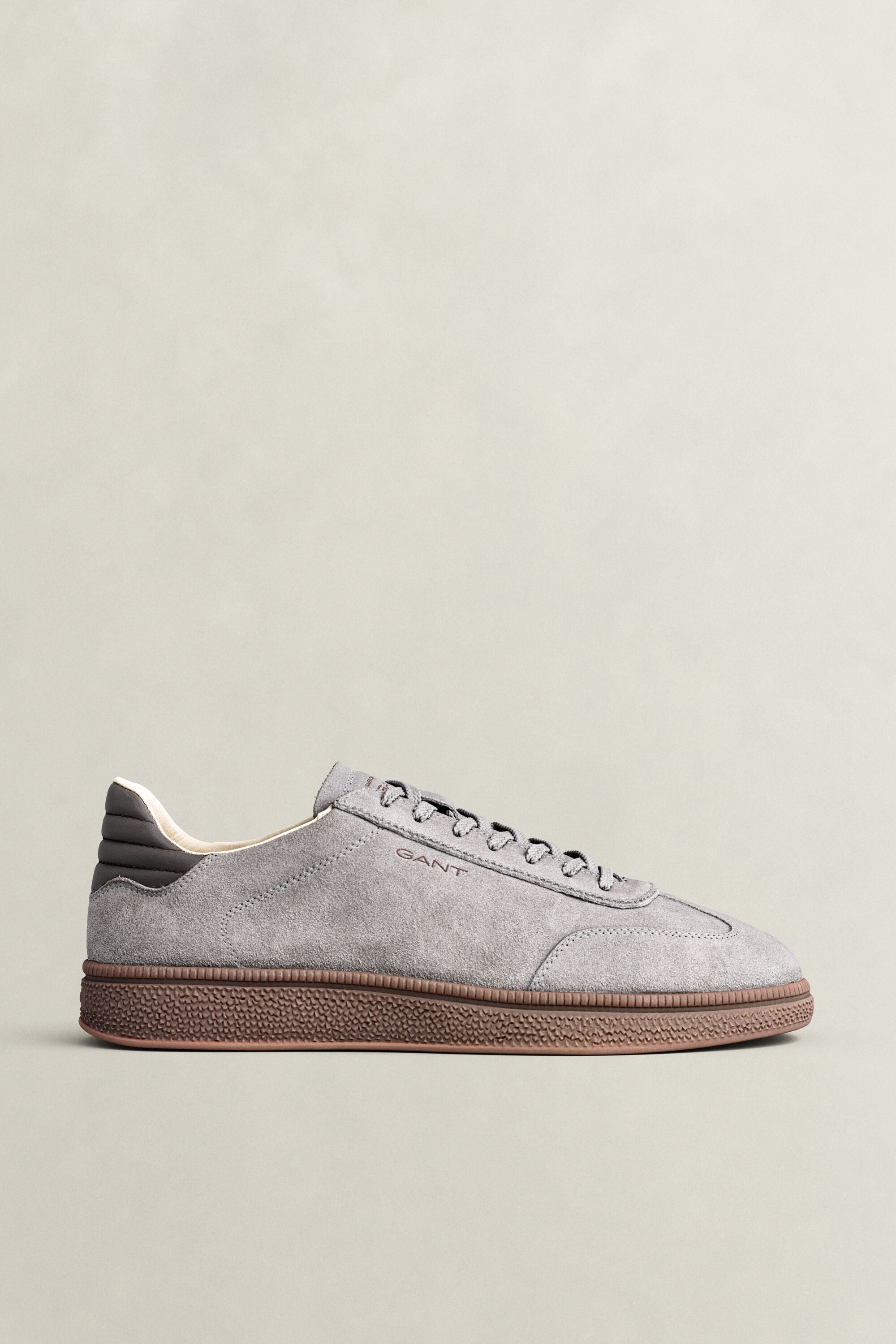 Sneakers Cuzmo in camoscio