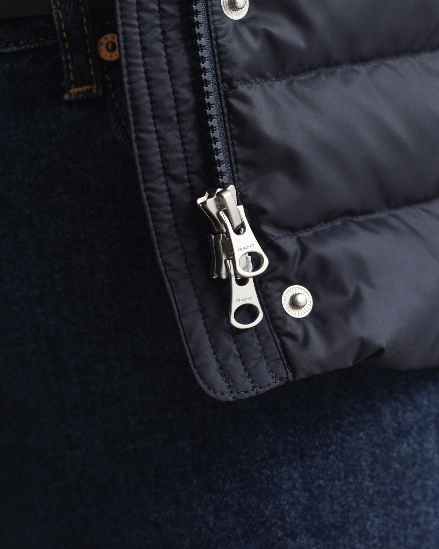 Smanicato leggero in piumino