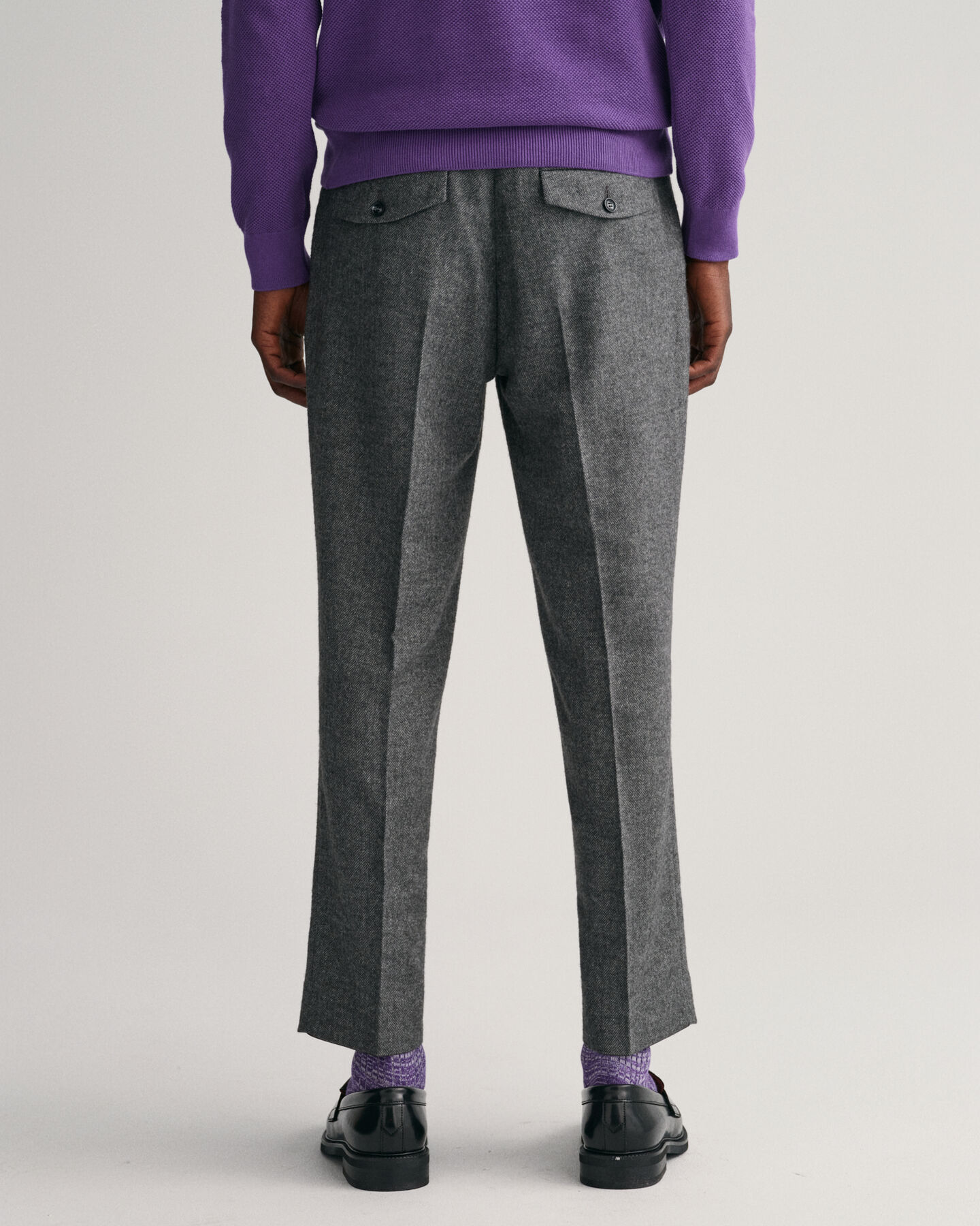 Pantaloni con motivo a spina di pesce stretti in fondo