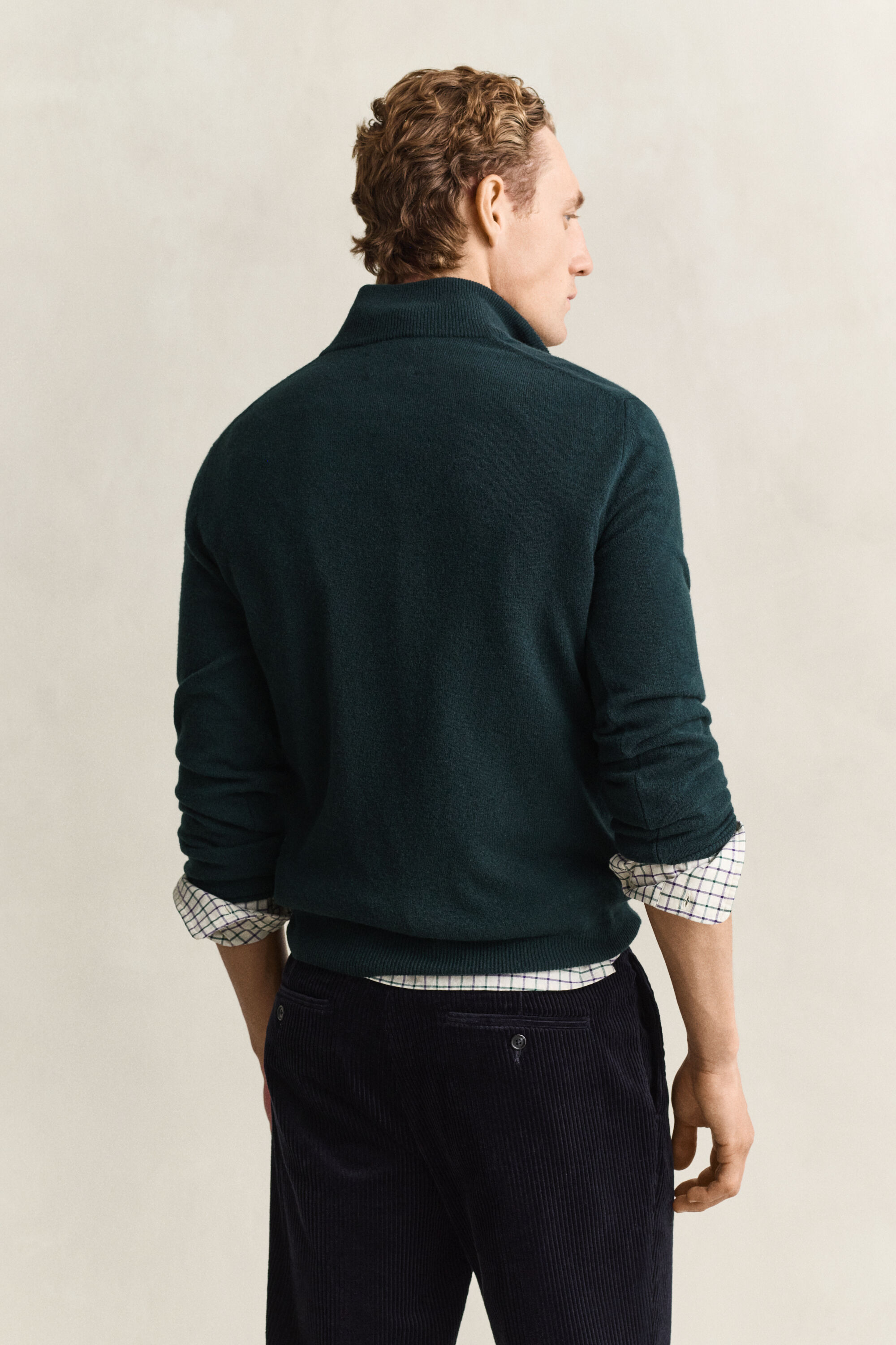 Maglia in lana d’agnello con zip corta