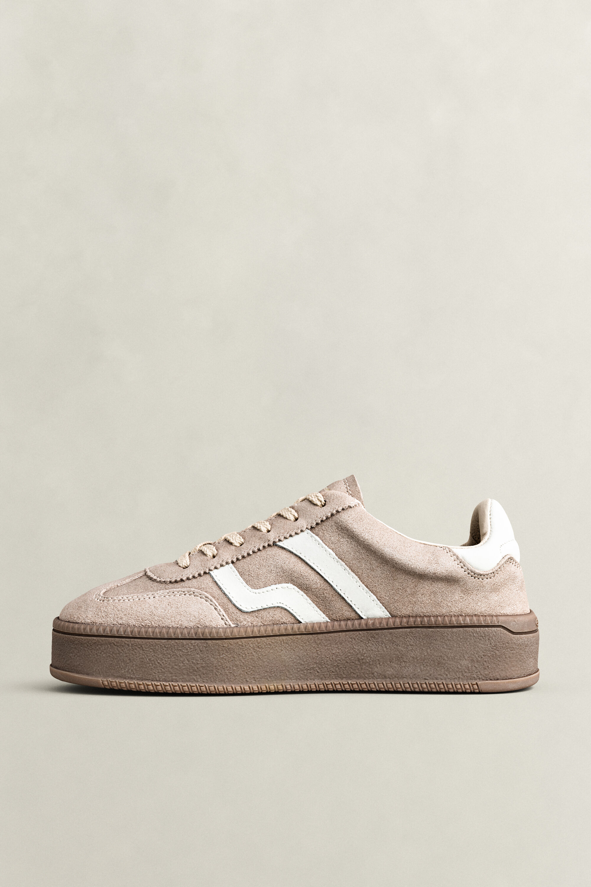 Sneakers Cuzmani in camoscio