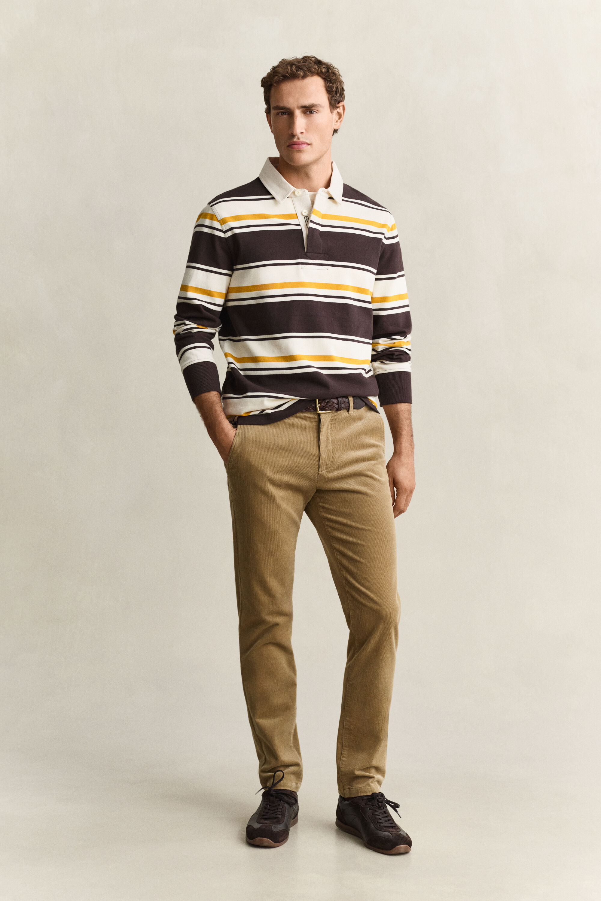 Pantaloni chino in velluto a coste slim