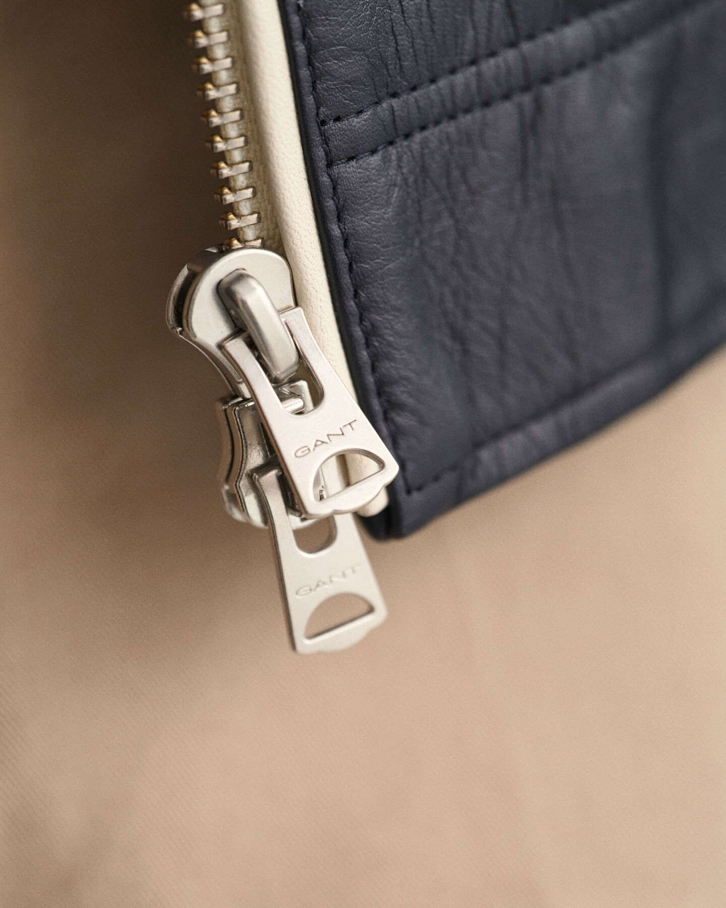 Giacca in pelle corta