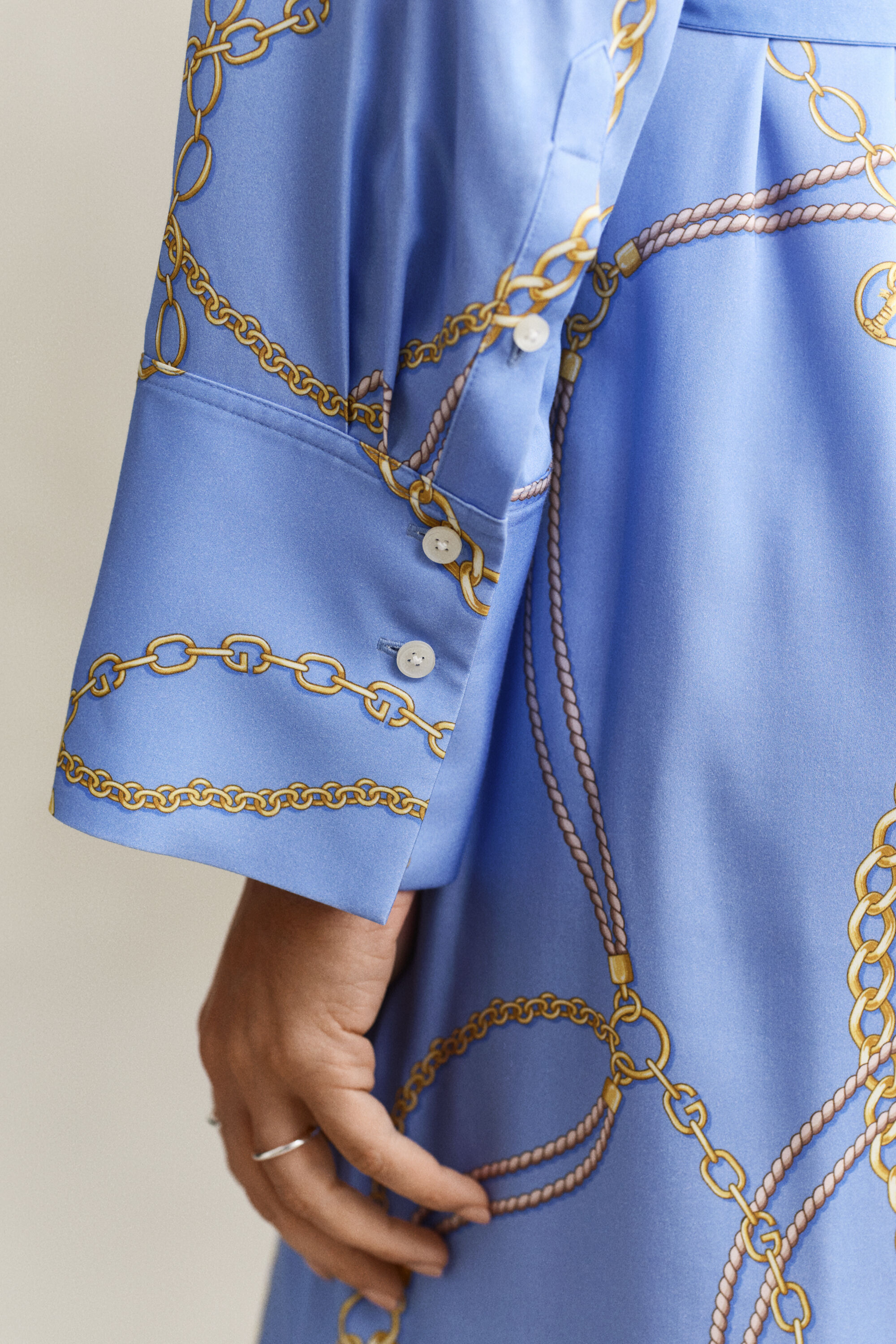 Abito chemisier con cintura