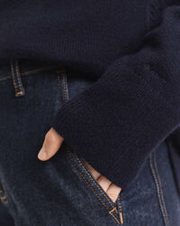 Maglia a collo alto in morbido lana misto cashmere