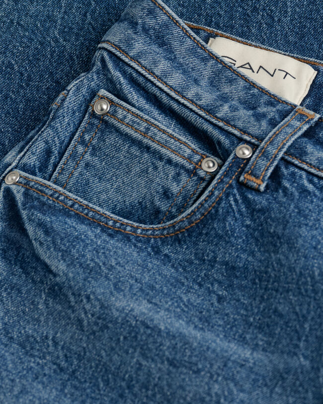 Jeans alla caviglia con gamba dritta