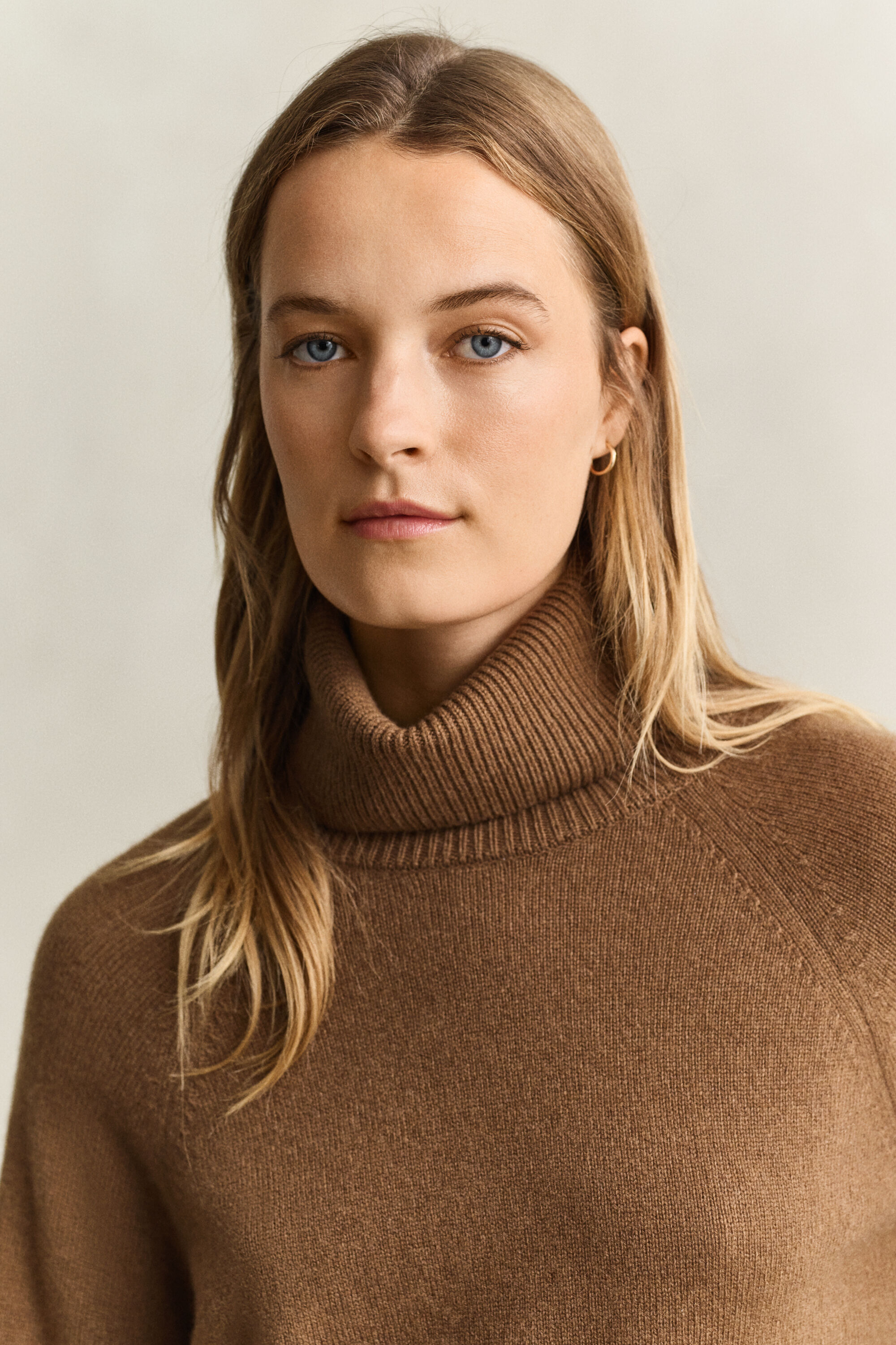 Maglia a collo alto in cashmere e lana