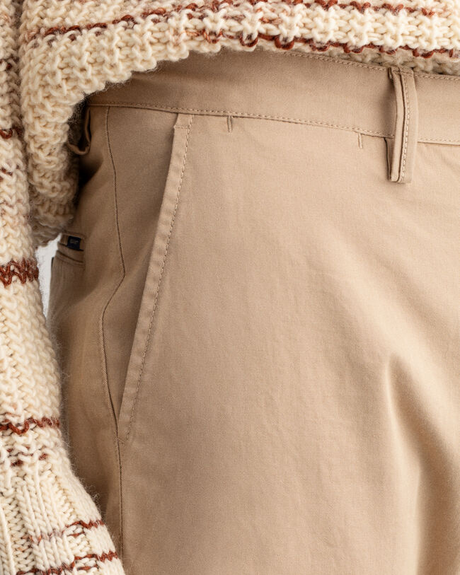 Pantaloni chino in twill regular fit