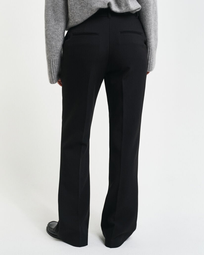 Pantaloni eleganti svasati slim fit