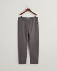 Pantaloni chino in twill stretti in fondo