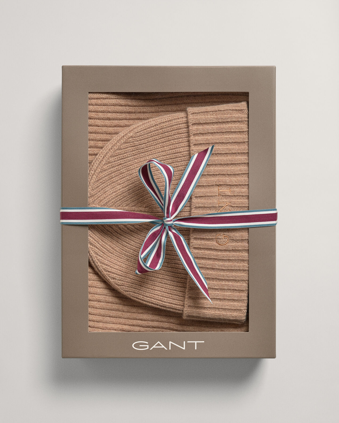 Confezione regalo sciarpa e berretto