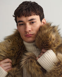 Cappotto in pelliccia sintetica