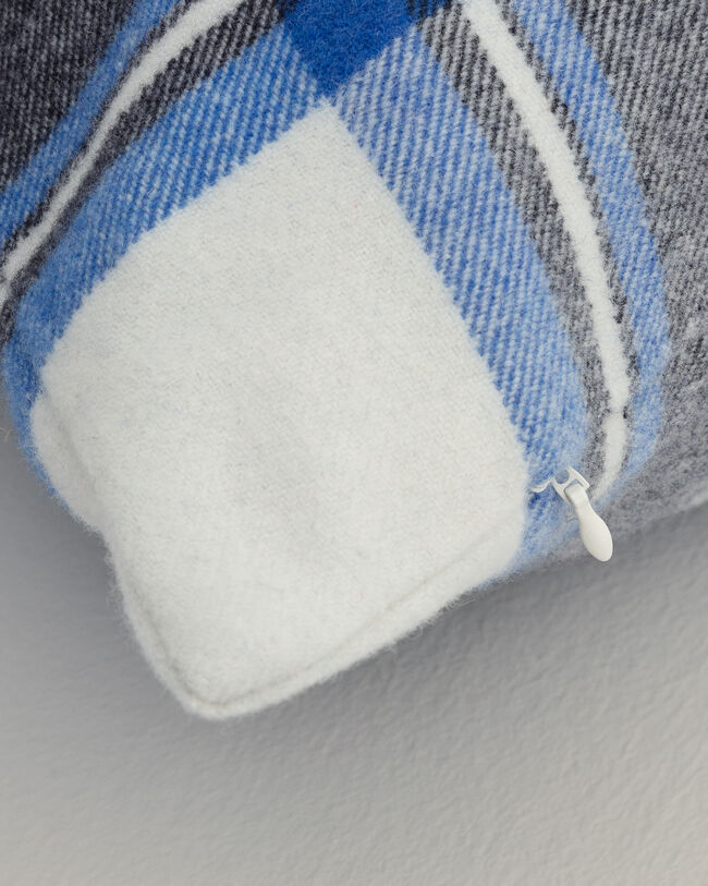 Copricuscino a quadri scozzesi