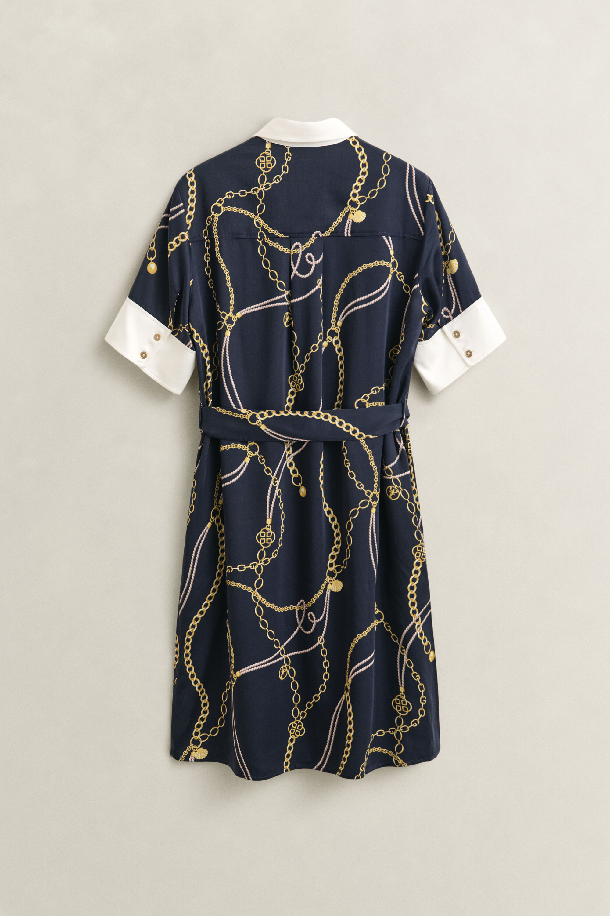 Abito chemisier con dettagli a contrasto