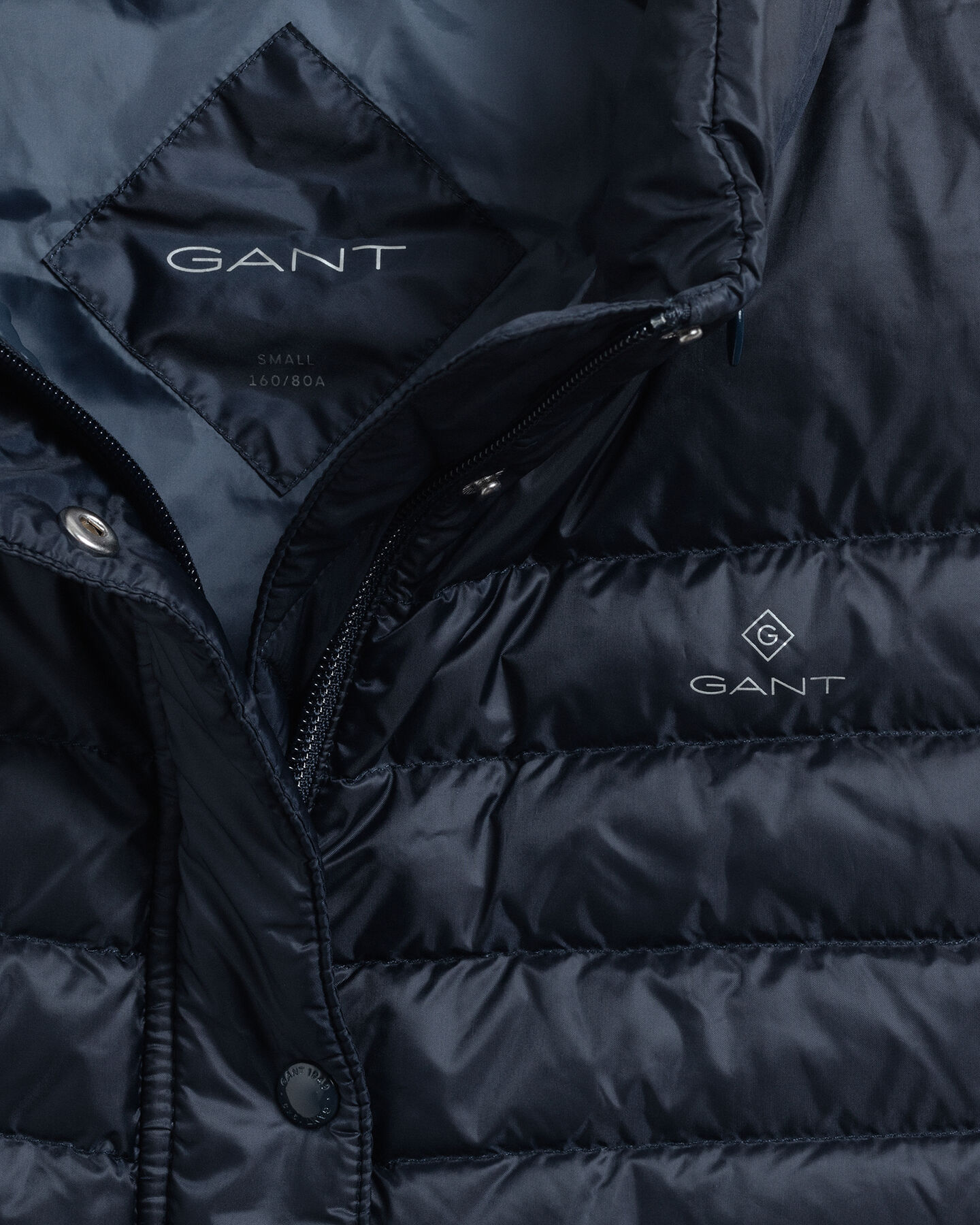 Piumino smanicato leggero