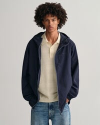 Giacca con cappuccio leggera