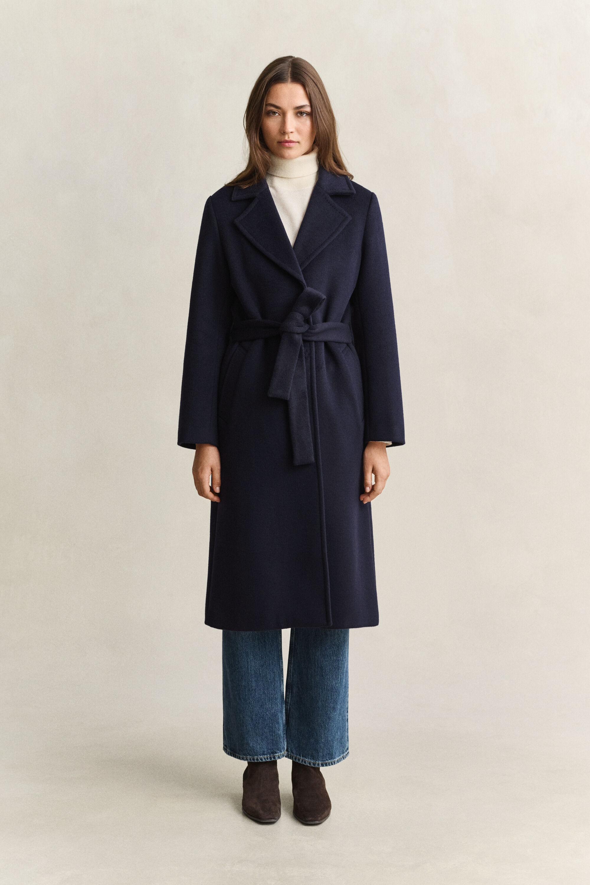 Cappotto con cintura in misto lana