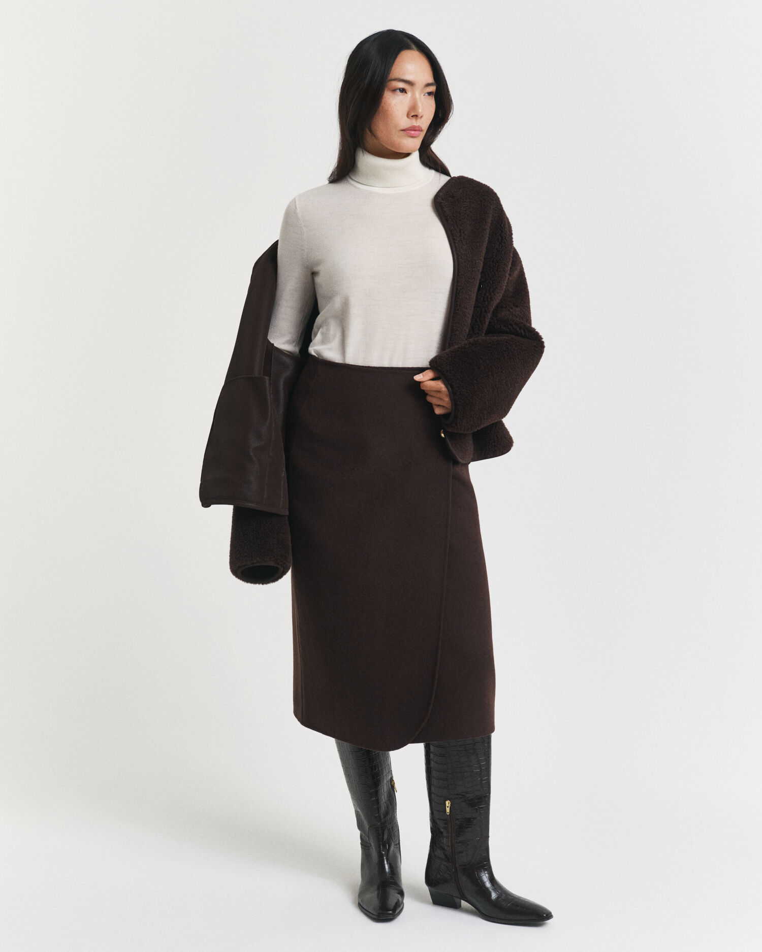 Maglia a collo alto in finissima lana merino