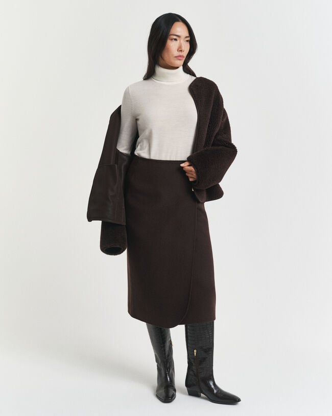 Maglia a collo alto in finissima lana merino