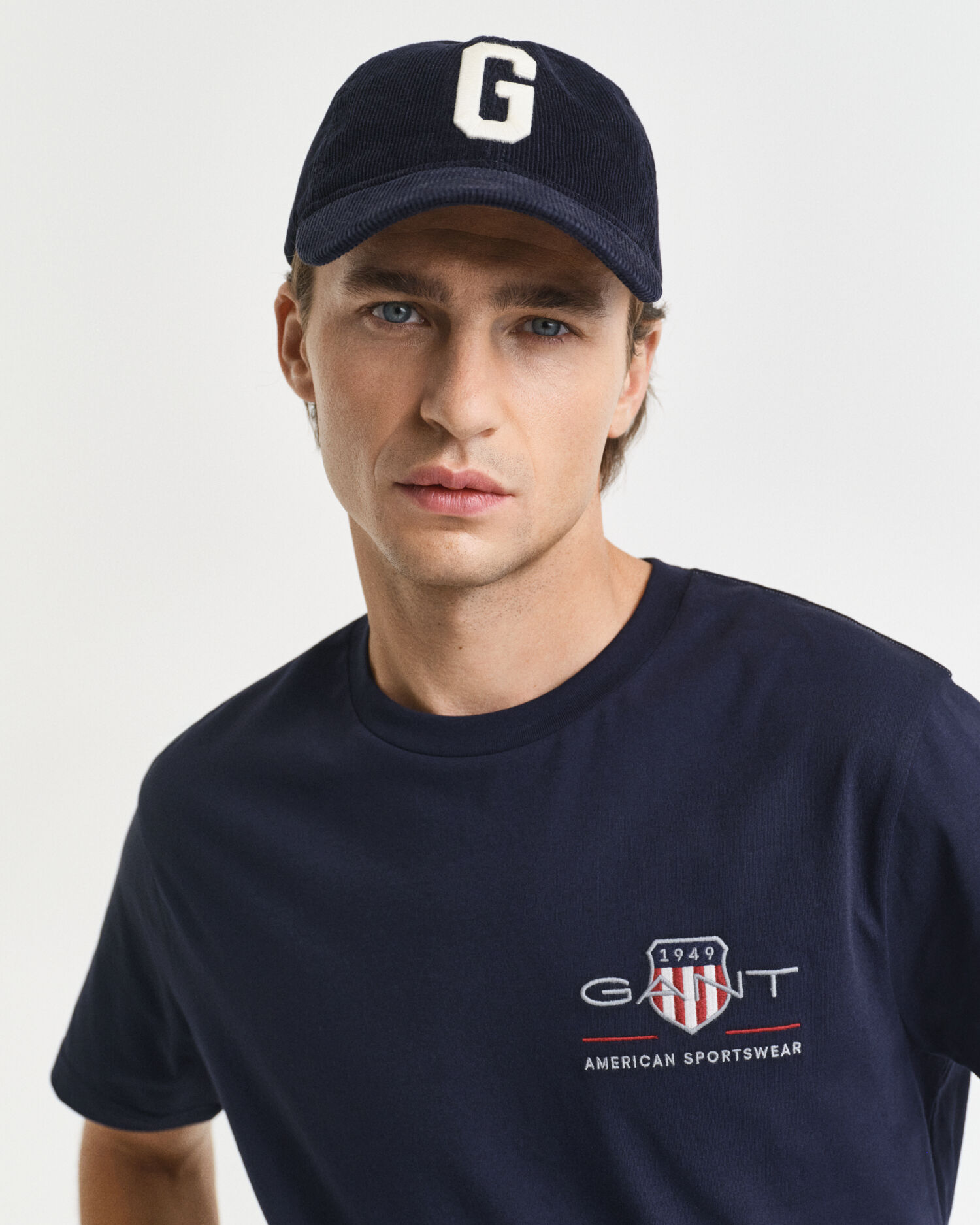 T-shirt Archive Shield ricamata