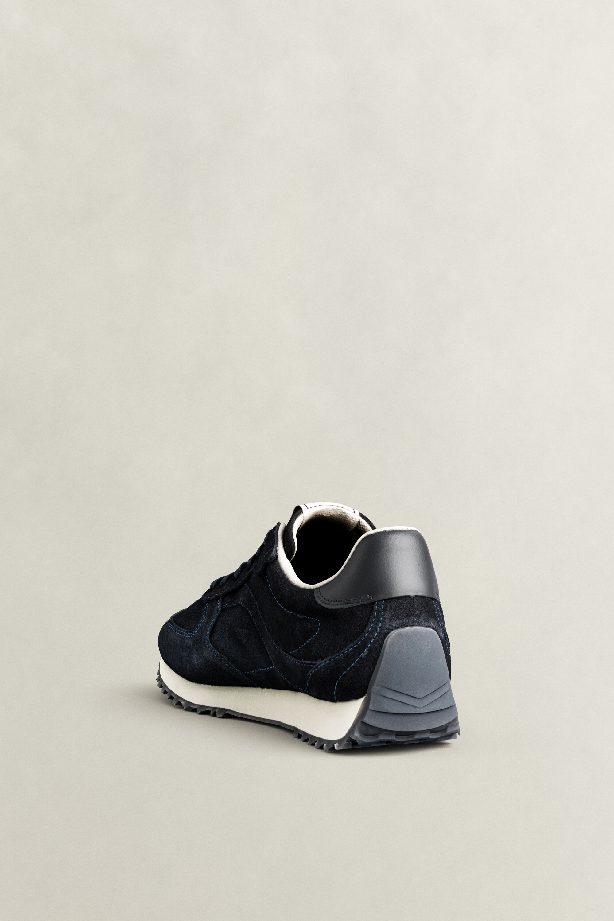 Sneakers Beja in camoscio