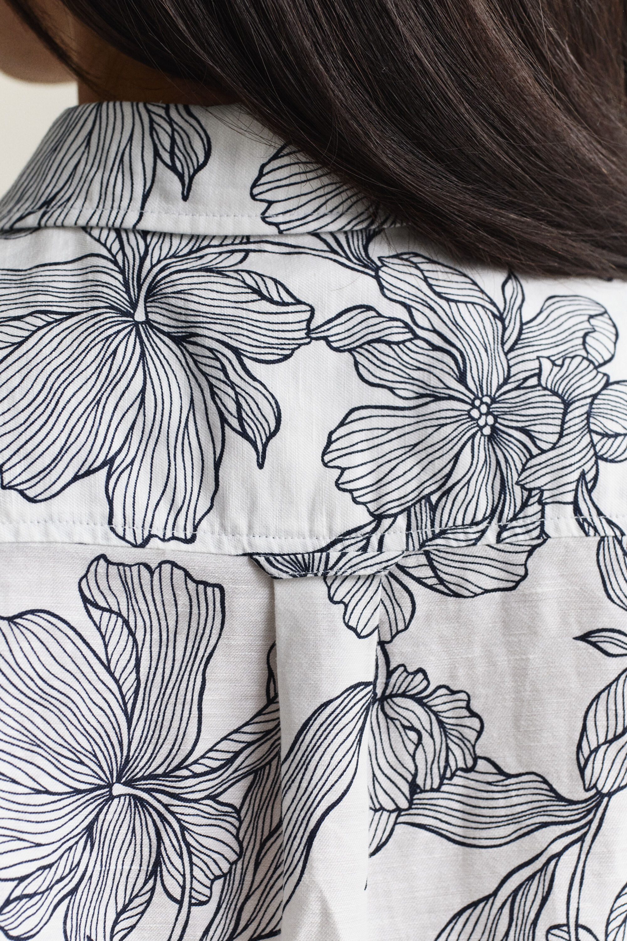 Camicia in lino con stampa floreale