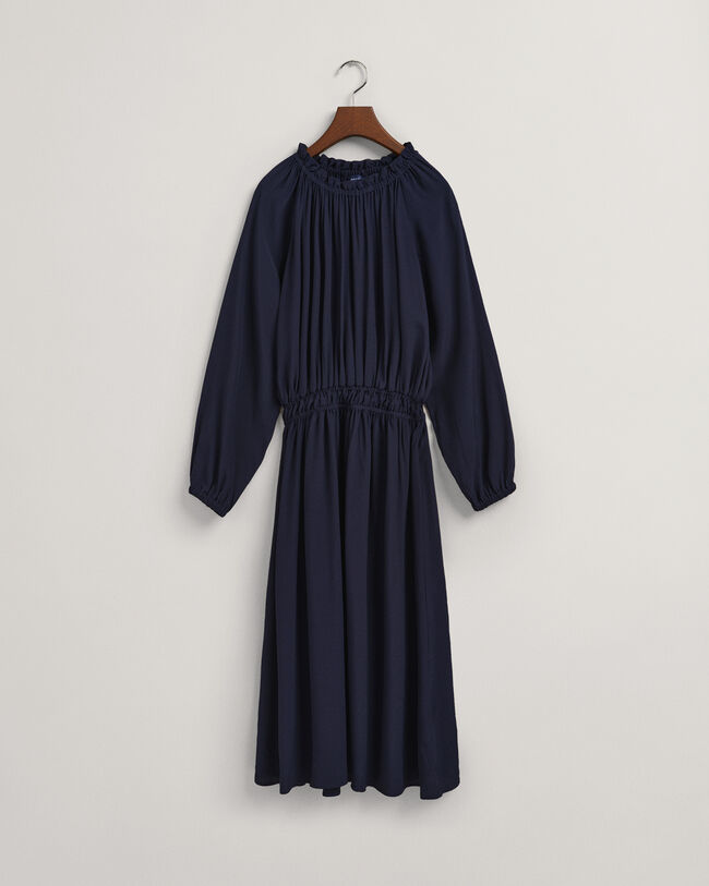 Abito con scollo a barchetta