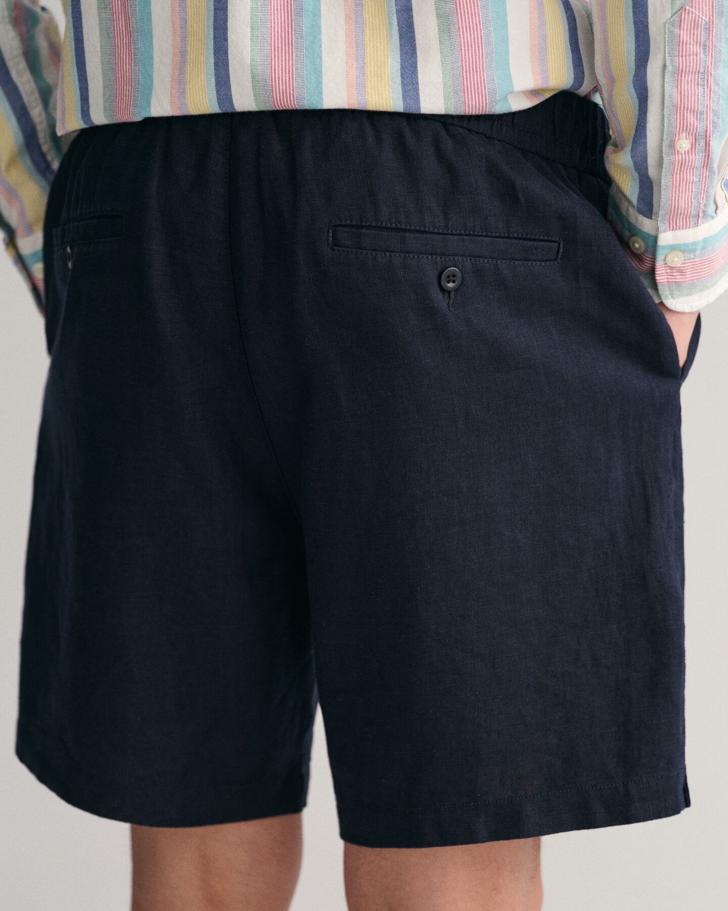 Pantaloncini con coulisse in lino