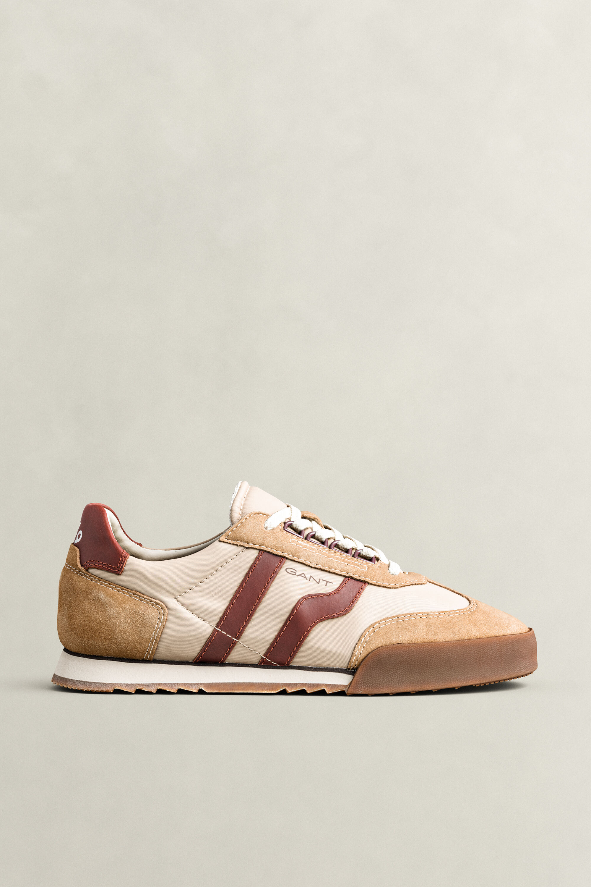Sneakers Baylle in camoscio