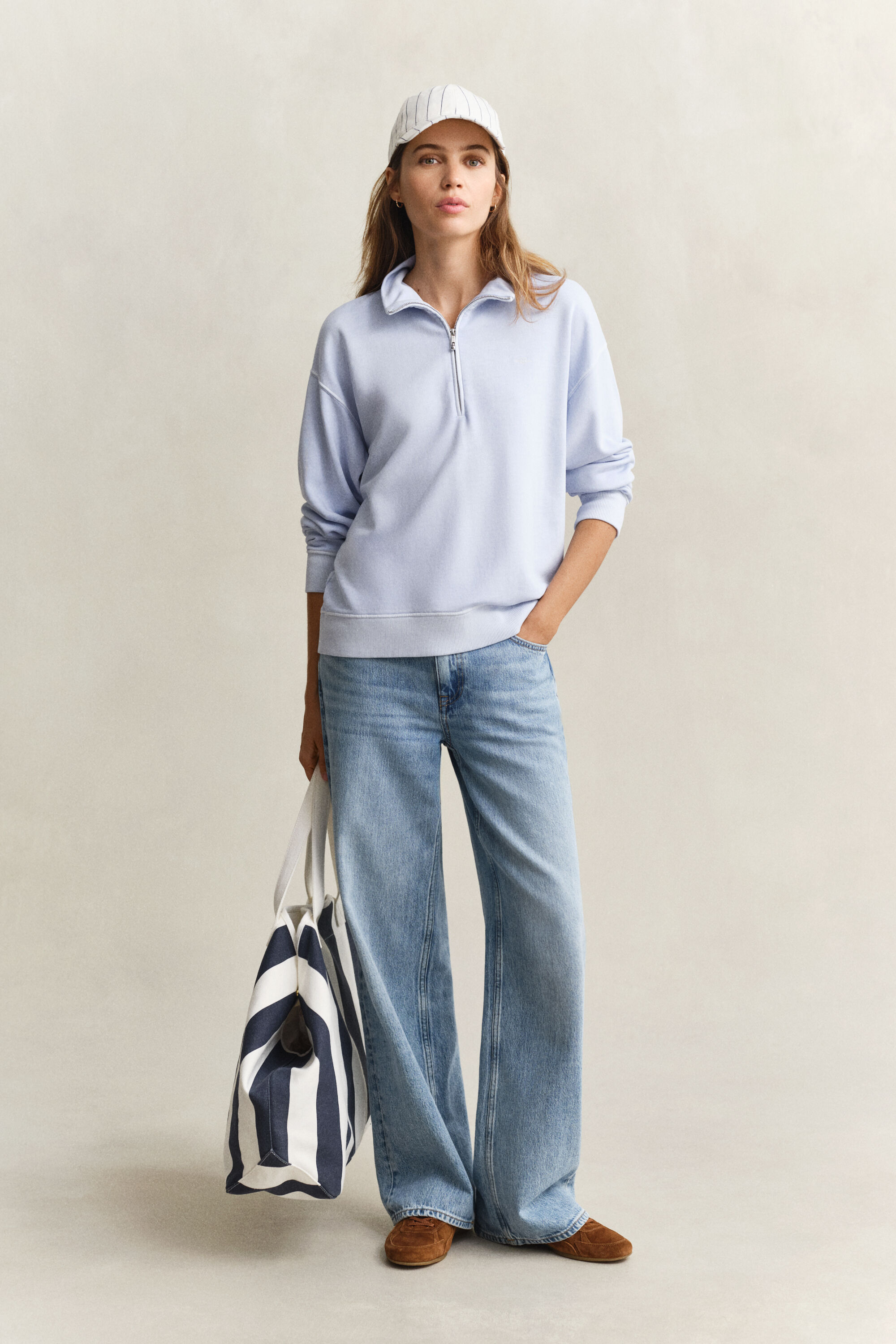 Felpa Shield délavé con zip corta