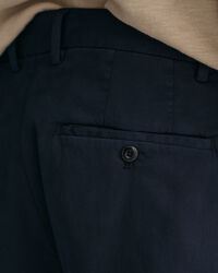 Pantaloni da abito affusolati in cotone relaxed fit