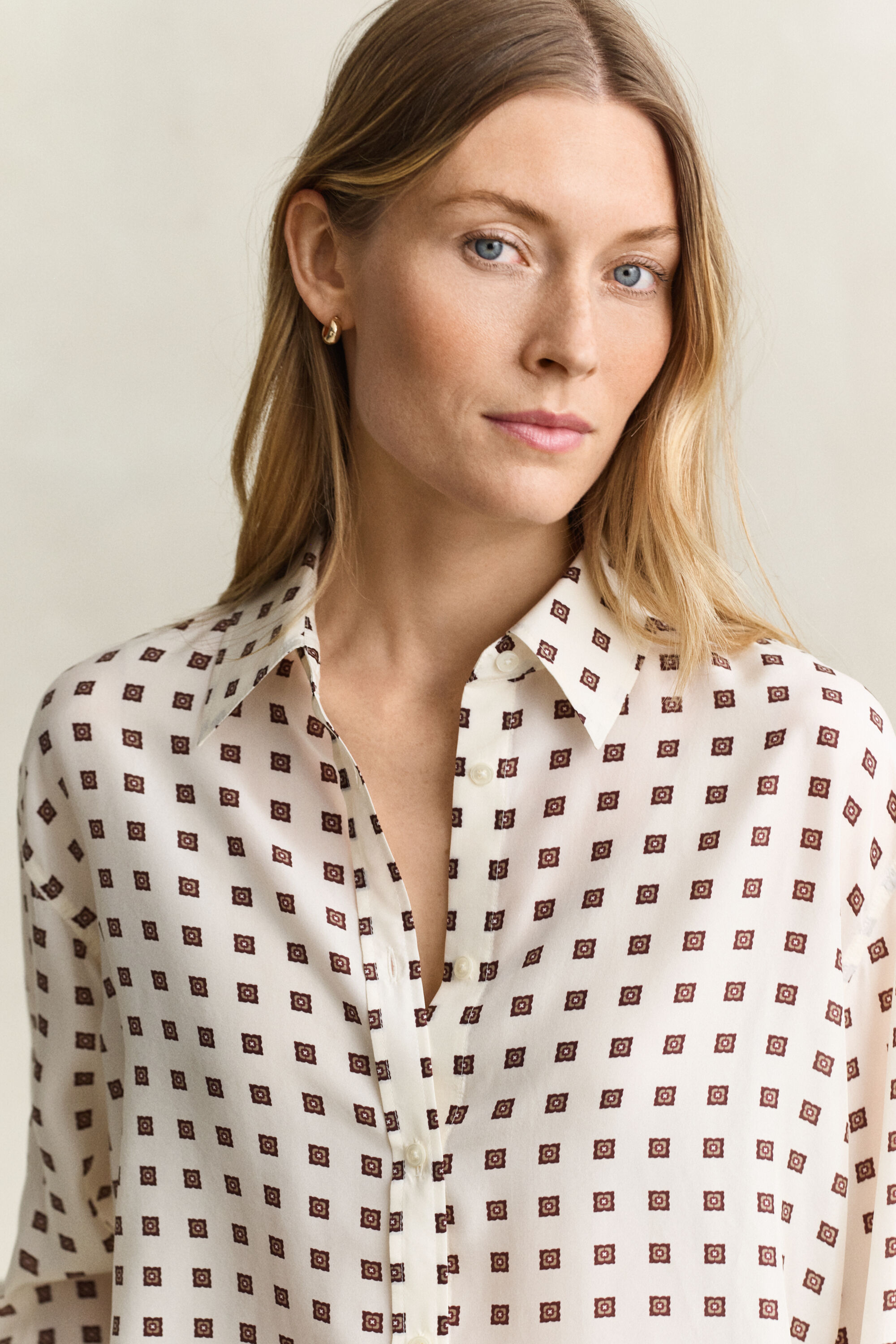 Blusa in seta habotai